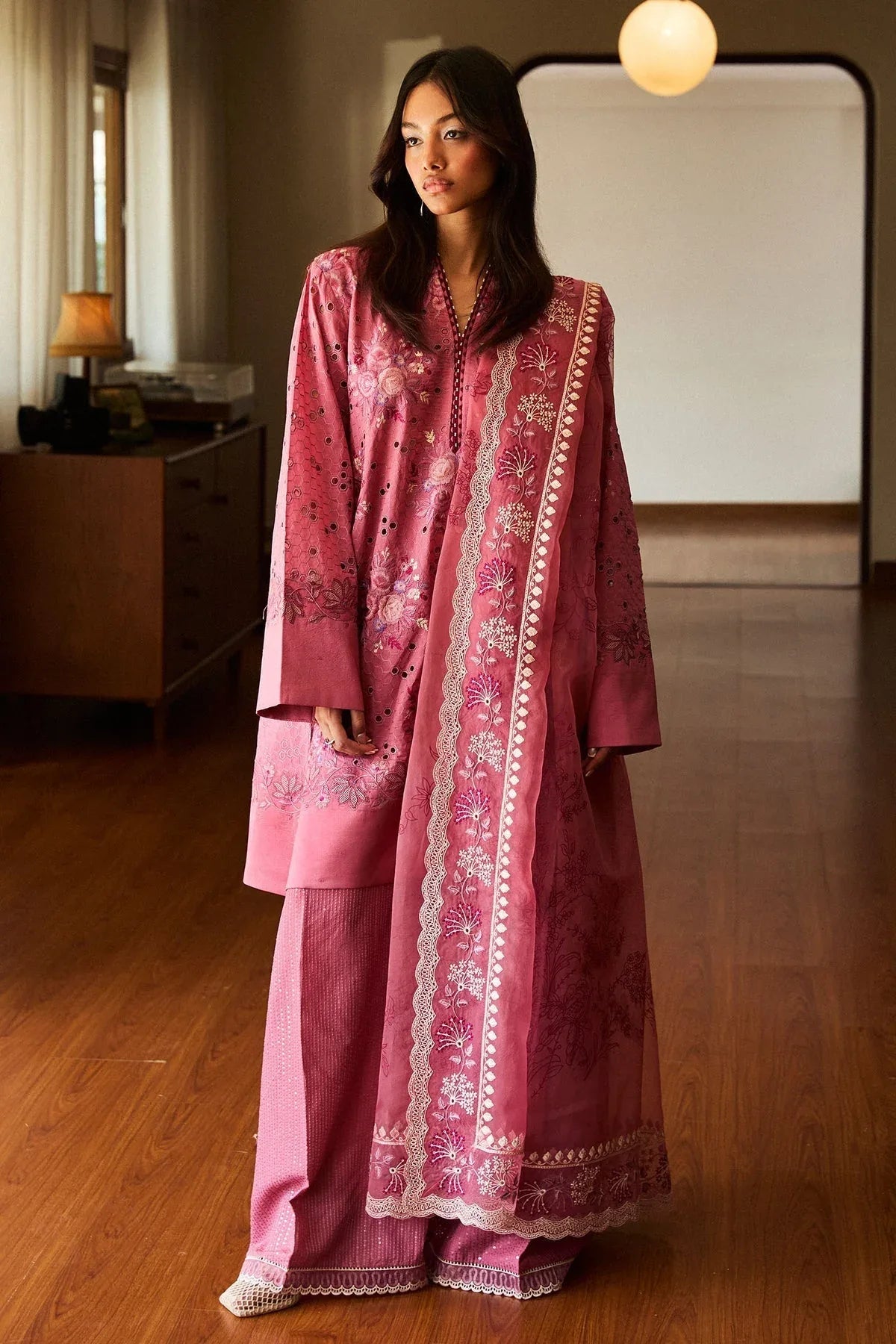 Zara Shahjahan | Satori 25 | Kairo-10B - Rang-e-Khaas