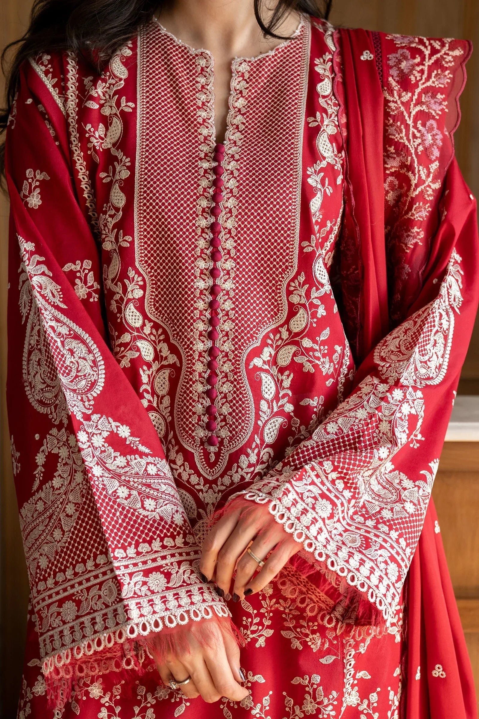 Zara Shahjahan | Satori 25 | Mei-8A - Rang-e-Khaas