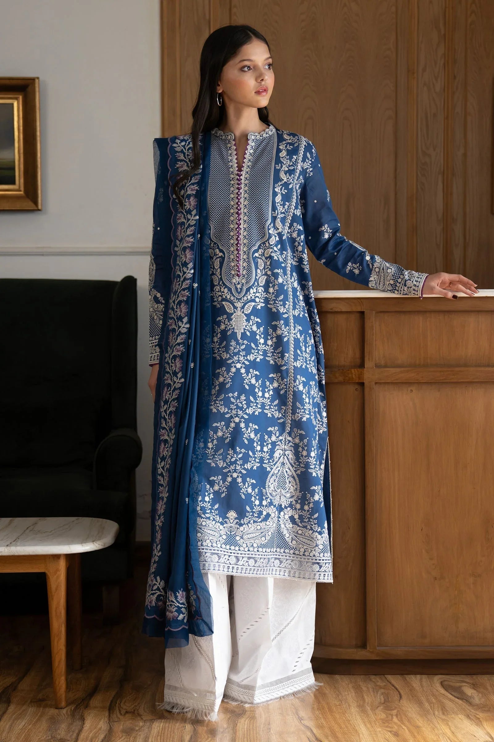 Zara Shahjahan | Satori 25 | Mei-8B - Rang-e-Khaas
