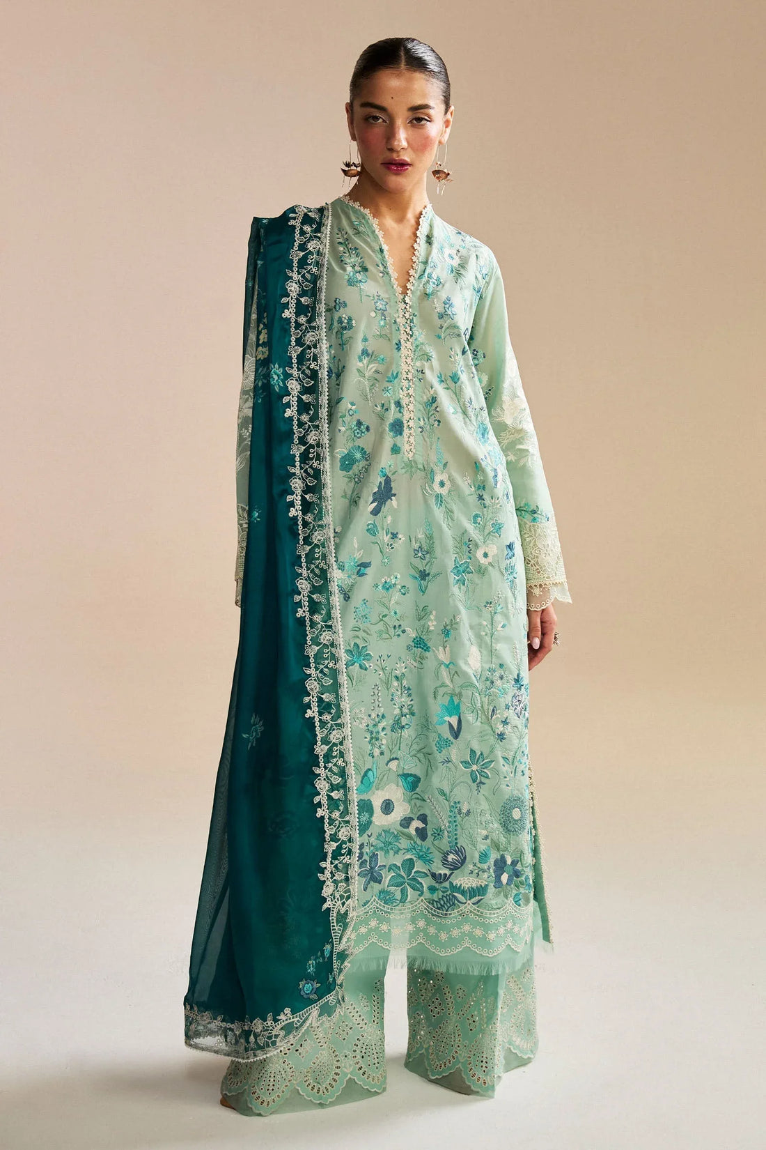 Zara Shahjahan | Satori 25 | Nozomi-2B - Rang-e-Khaas