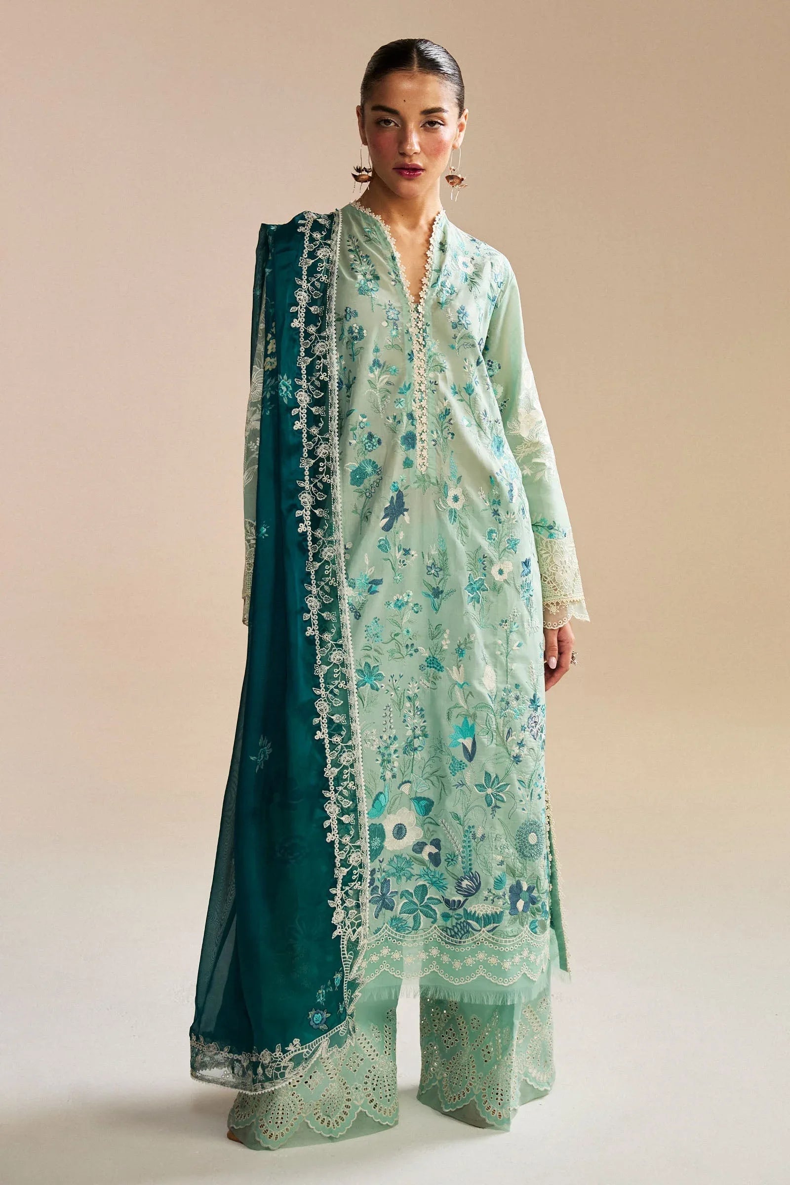 Zara Shahjahan | Satori 25 | Nozomi-2B - Rang-e-Khaas
