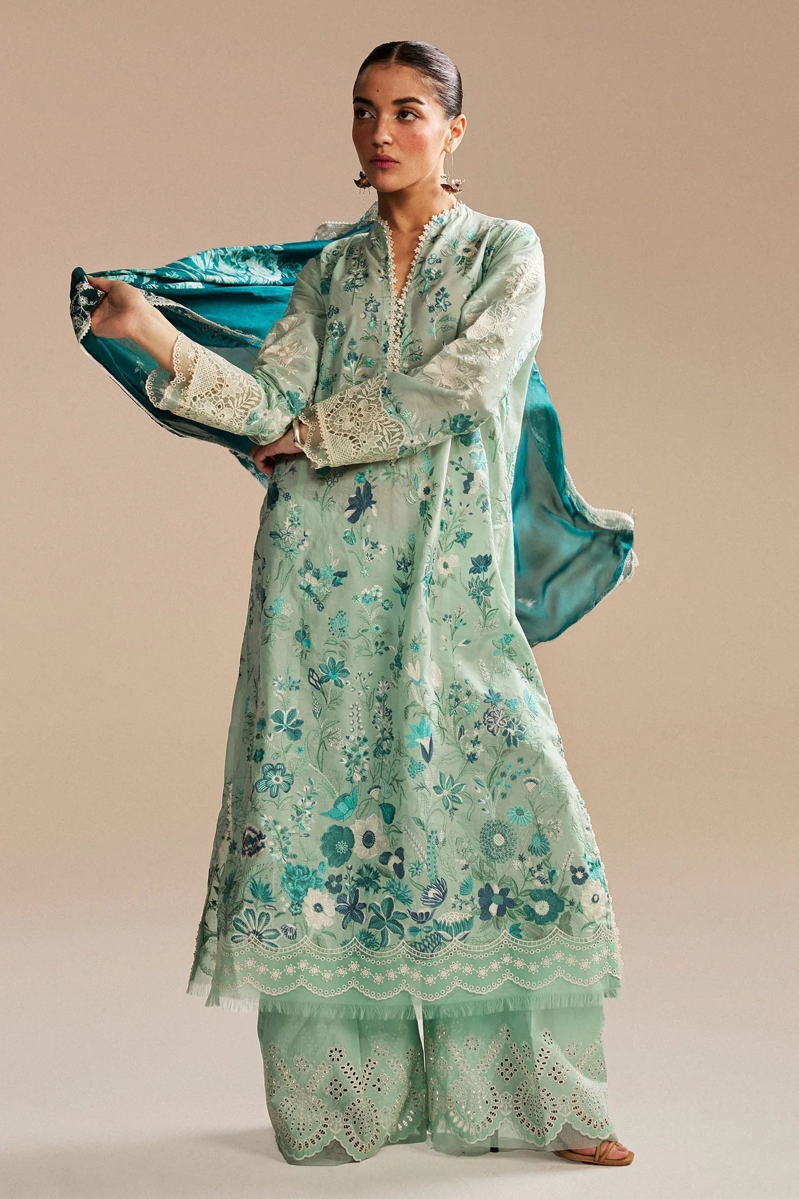 Zara Shahjahan | Satori 25 | Nozomi-2B - Rang-e-Khaas