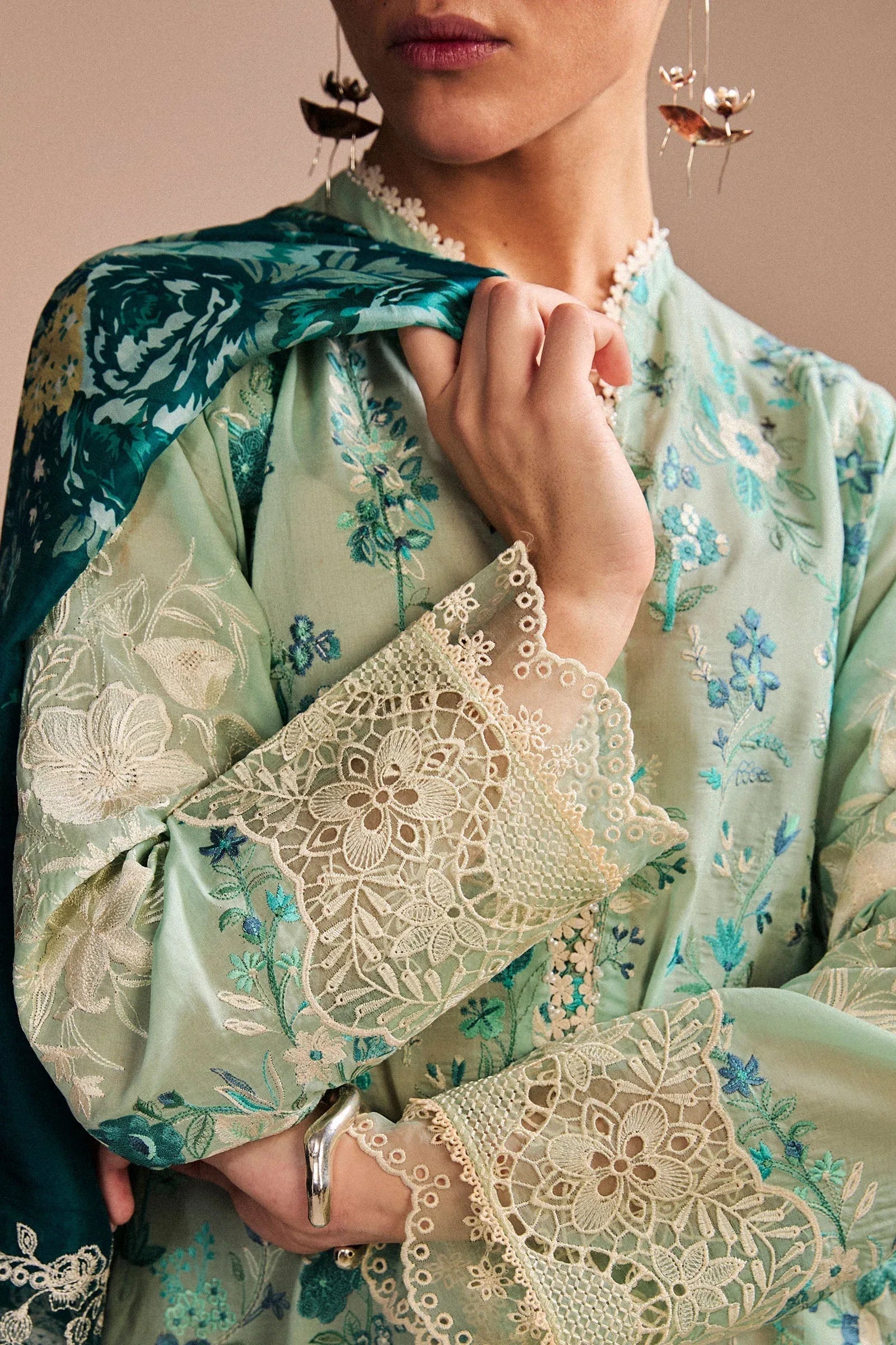Zara Shahjahan | Satori 25 | Nozomi-2B - Rang-e-Khaas
