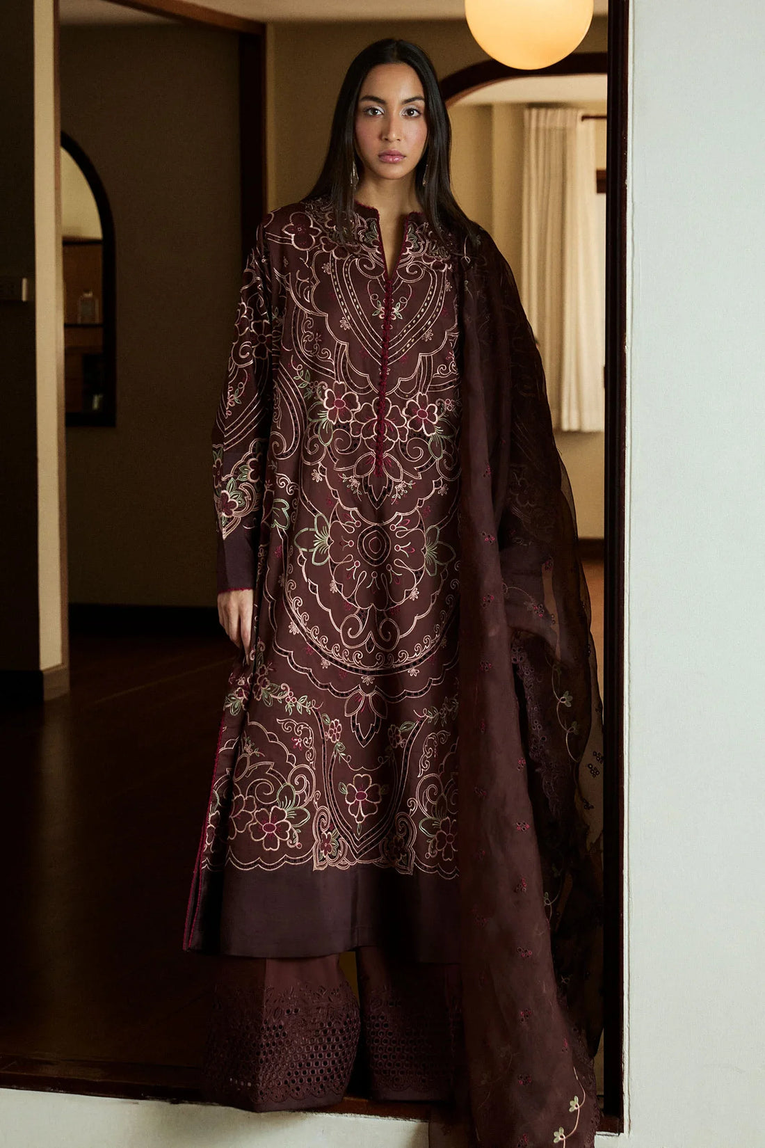 Zara Shahjahan | Satori 25 | Shizumi-4B - Rang-e-Khaas