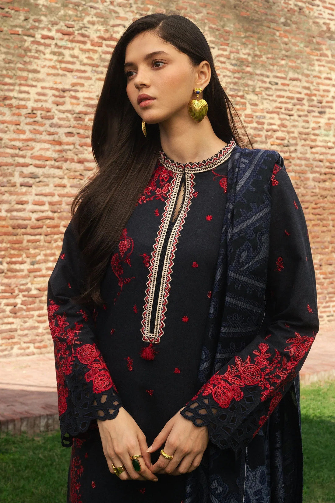 Zara Shahjahan | Winter 24 |  DARYA-D2 - Rang-e-Khaas