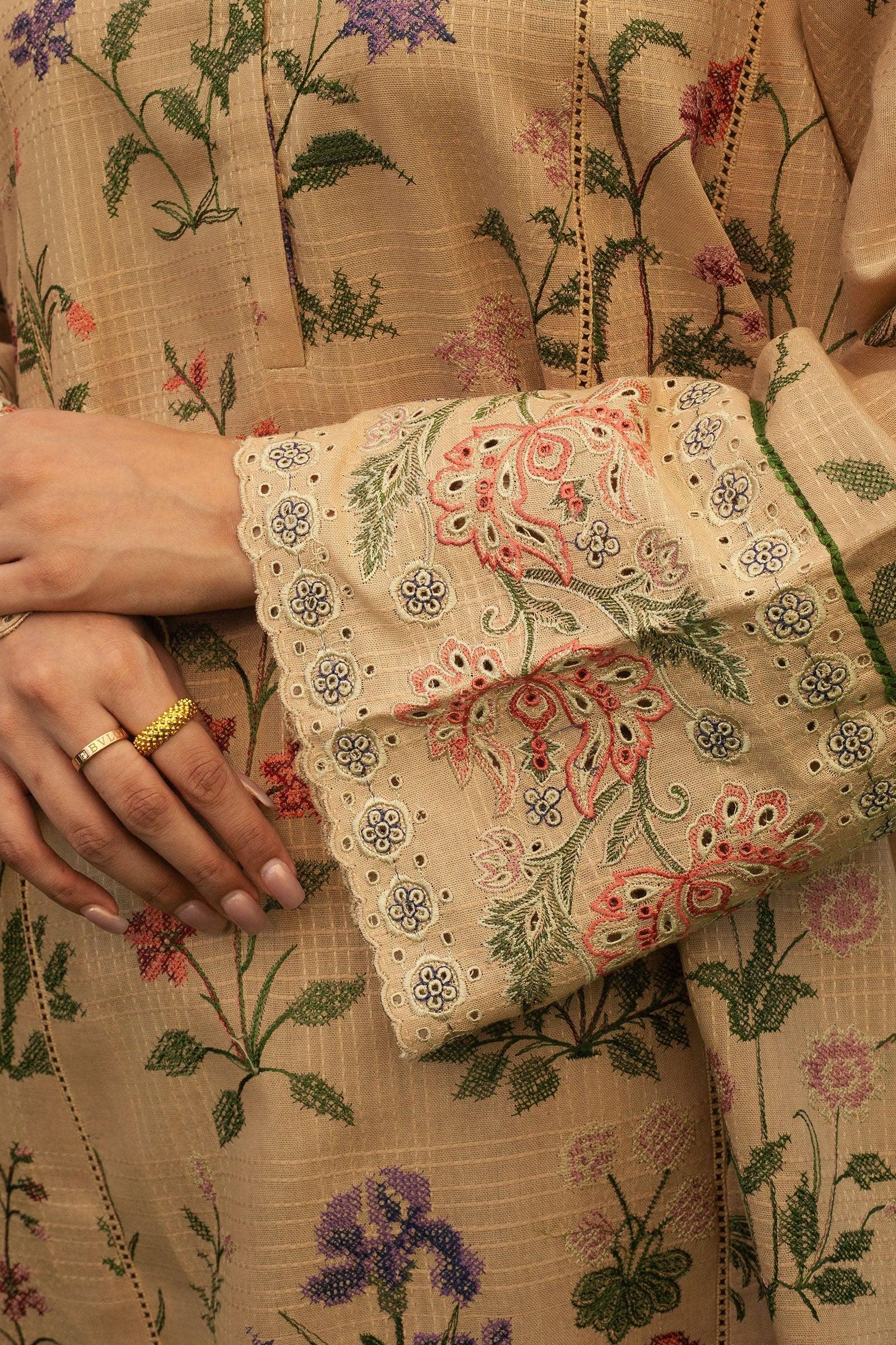 Zara Shahjahan | Winter 24 |  NEGAH-D3 - Rang-e-Khaas
