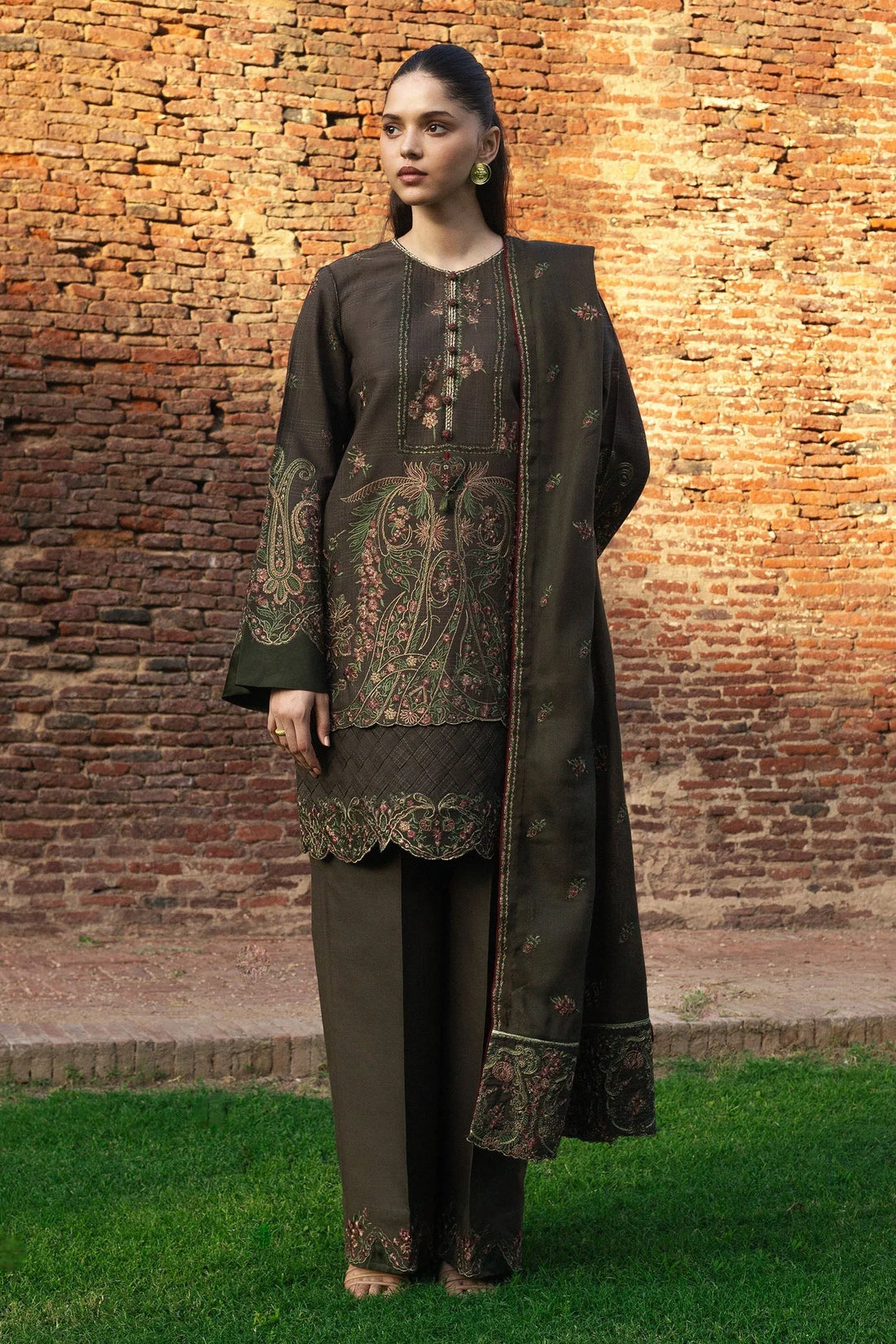 Zara Shahjahan | Winter 24 |  ZOHREH-D5 - Rang-e-Khaas