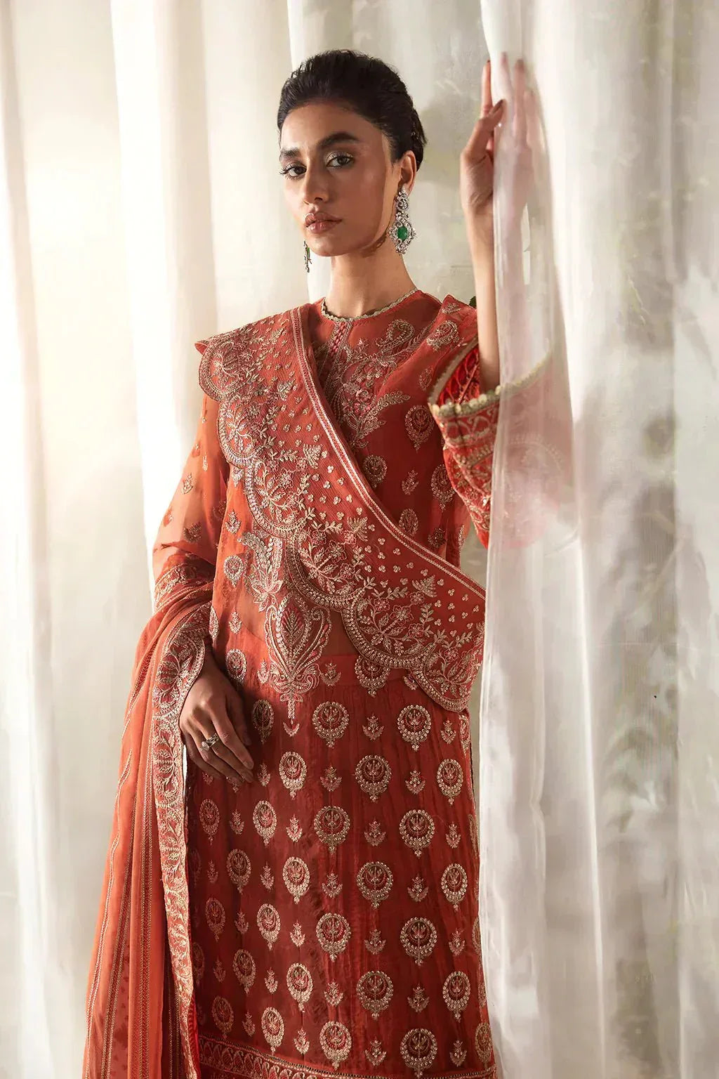 Afrozeh | La Fuchsia 24 | Sierra - Rang-e-Khaas
