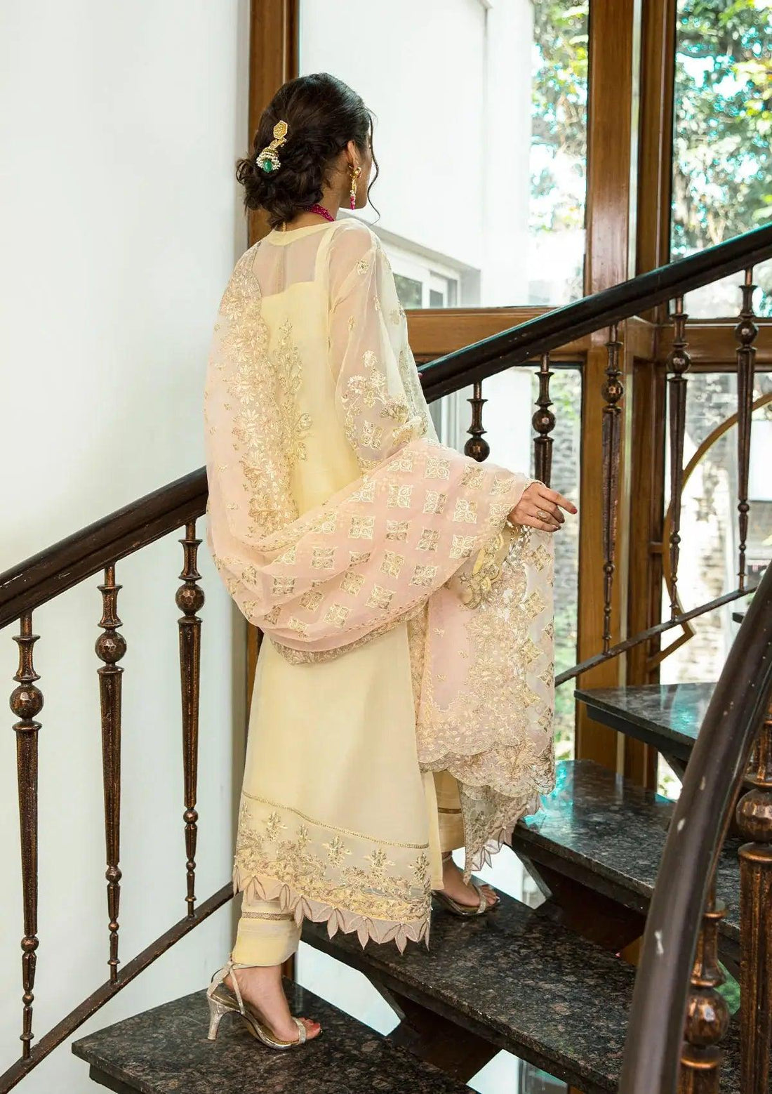 Aik Atelier | Formals Collection | GLOSSIER - LOOK 09 - Rang-e-Khaas