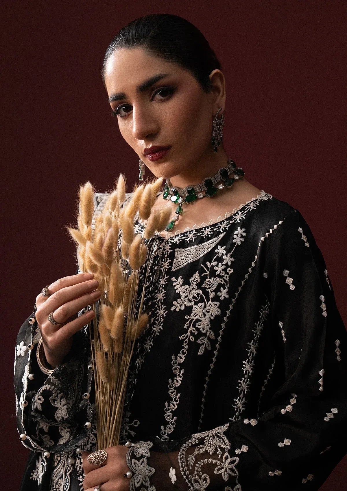 Aik Atelier | Lady Aik 25 | LOOK 02 - Rang-e-Khaas