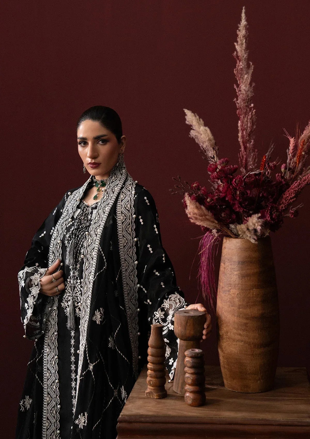 Aik Atelier | Lady Aik 25 | LOOK 02 - Rang-e-Khaas