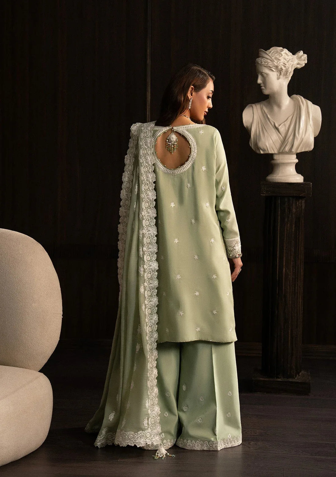 Aik Atelier | Lady Aik 25 | LOOK 03 - Rang-e-Khaas