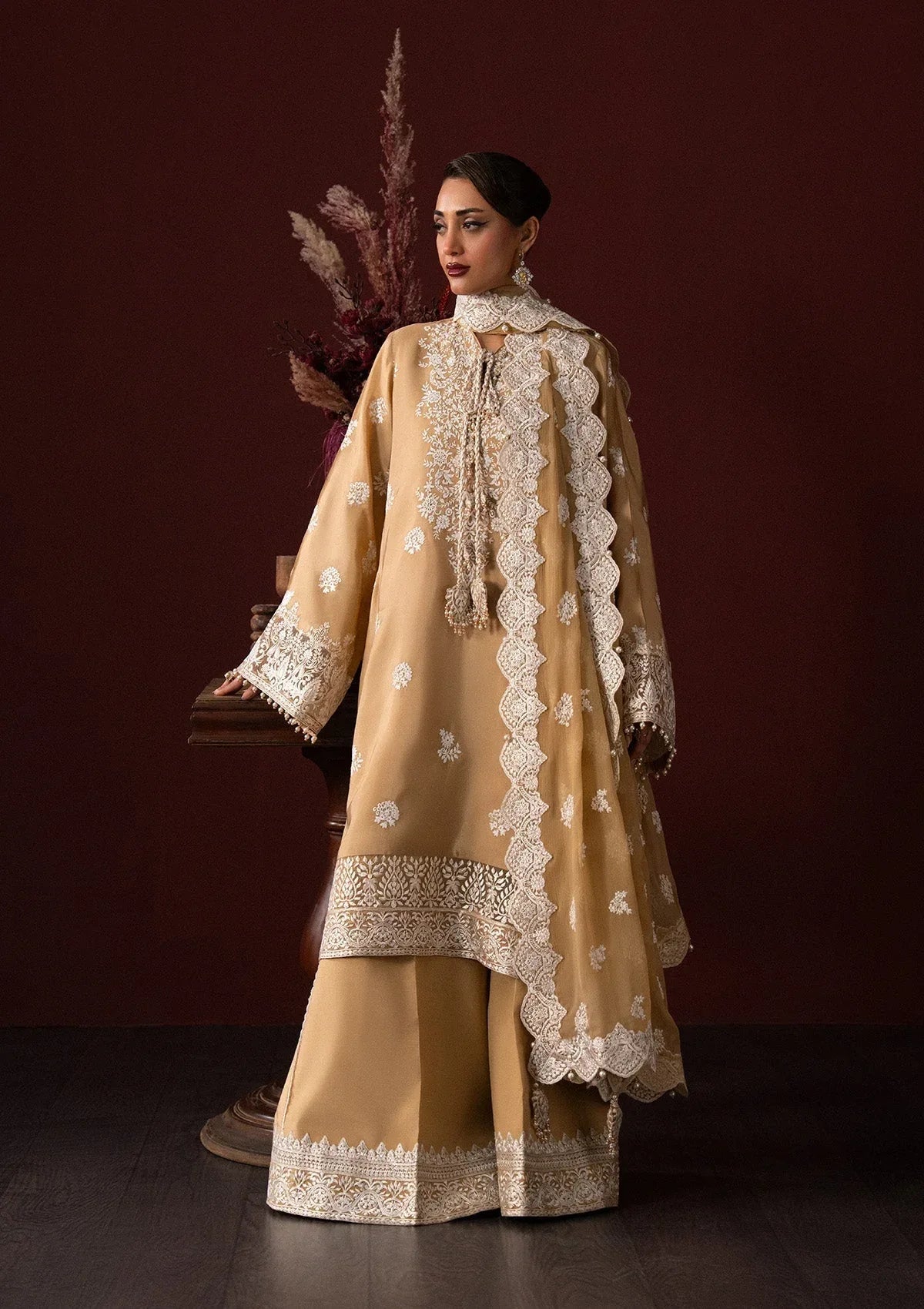 Aik Atelier | Lady Aik 25 | LOOK 04 - Rang-e-Khaas