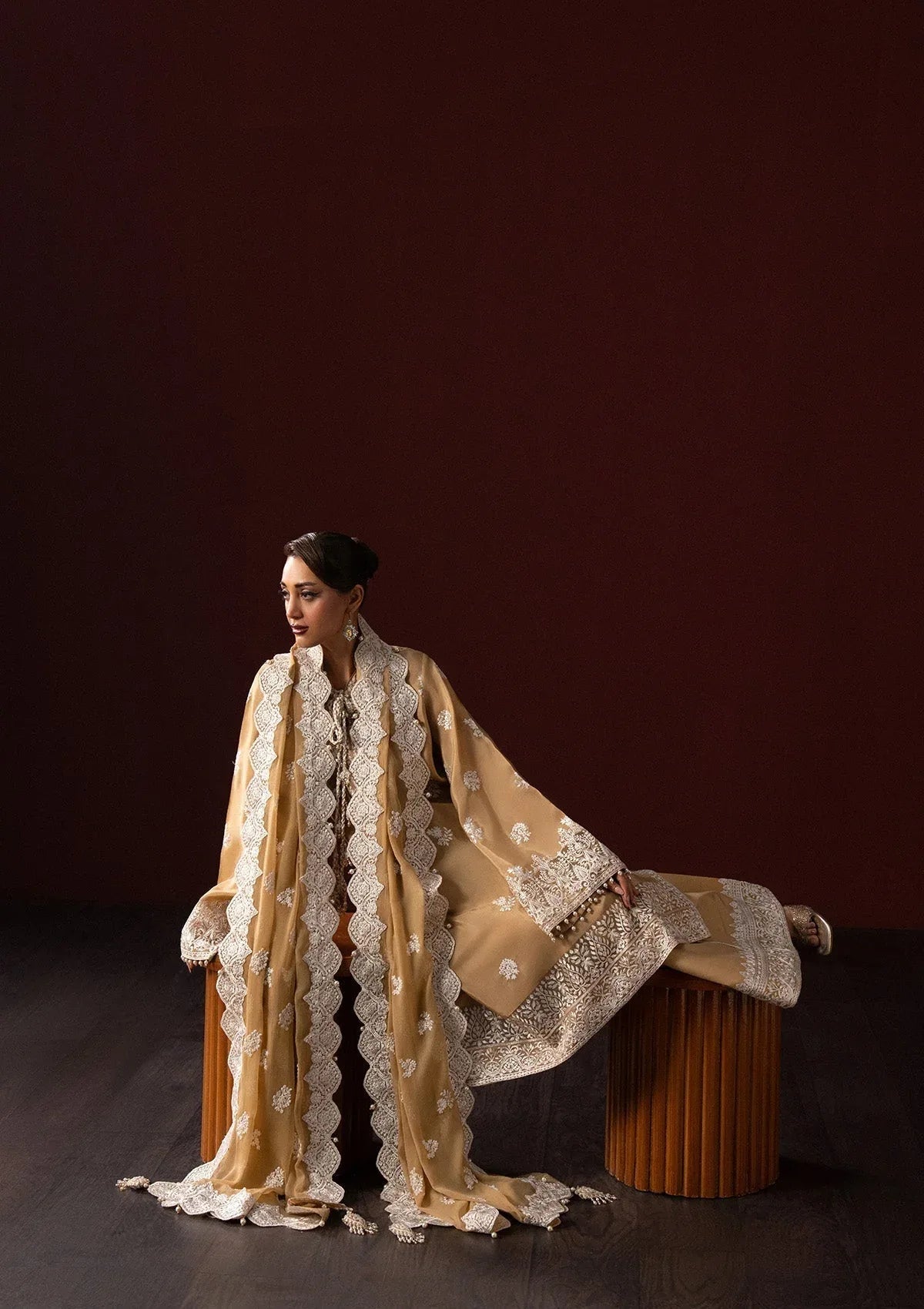 Aik Atelier | Lady Aik 25 | LOOK 04 - Rang-e-Khaas