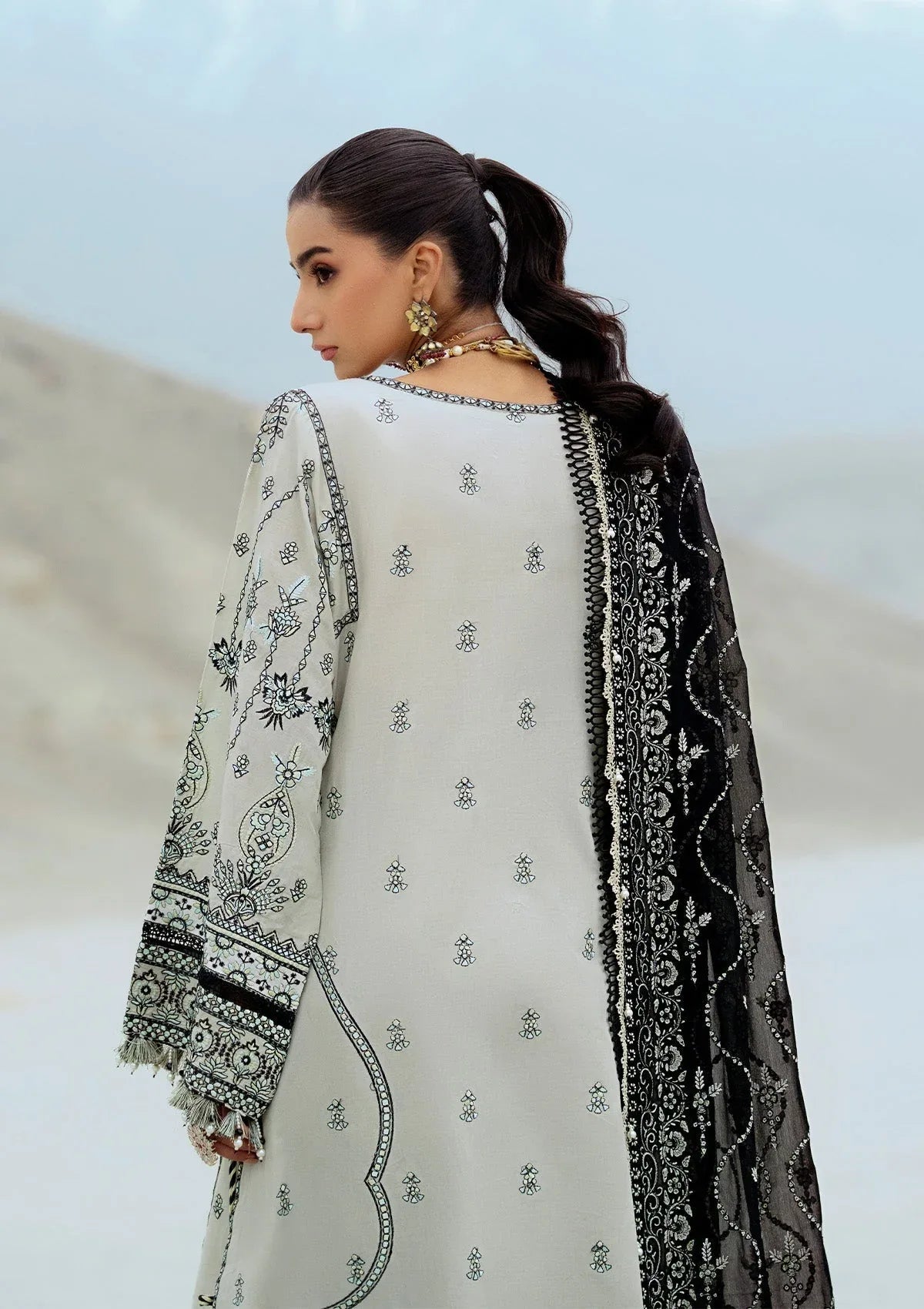 Rangrasiya | Lifestyle Summer Edit 25 | LOOK 08 - Rang-e-Khaas