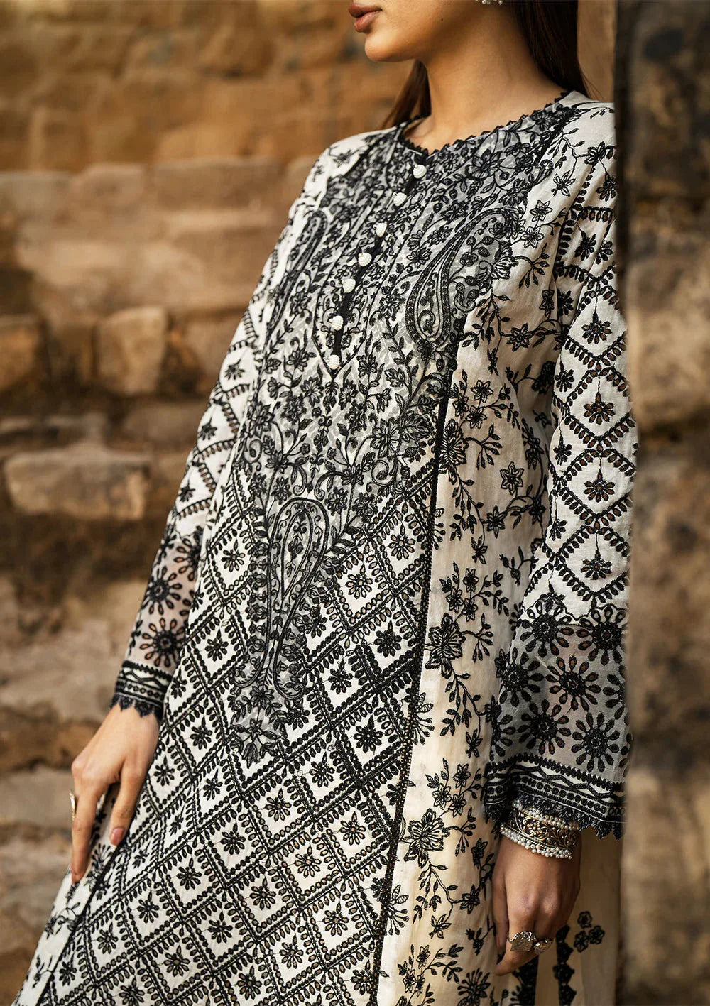 Aik Atelier | Pardes Lawn 24 | LOOK 01 - Rang-e-Khaas