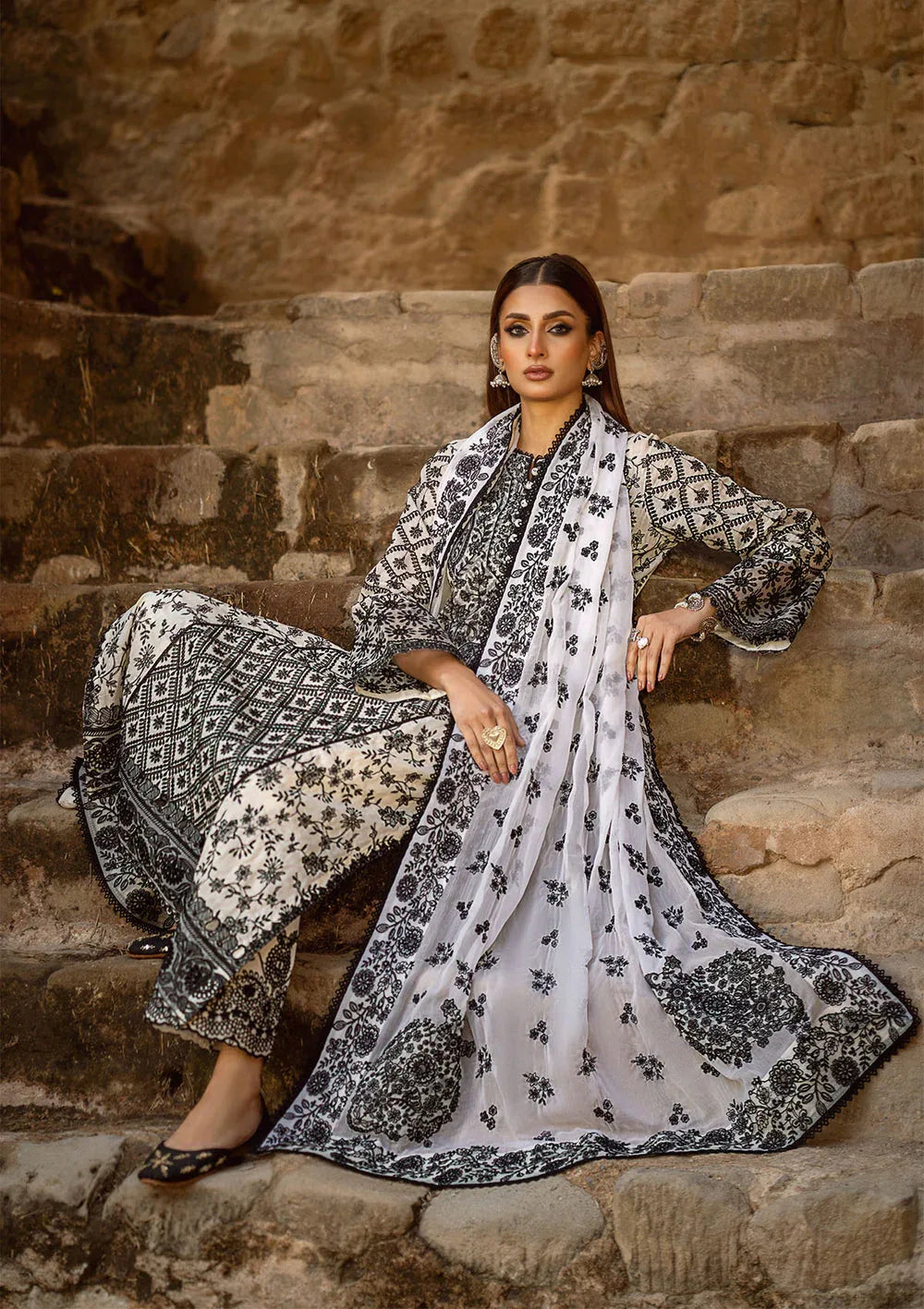 Aik Atelier | Pardes Lawn 24 | LOOK 01 - Rang-e-Khaas