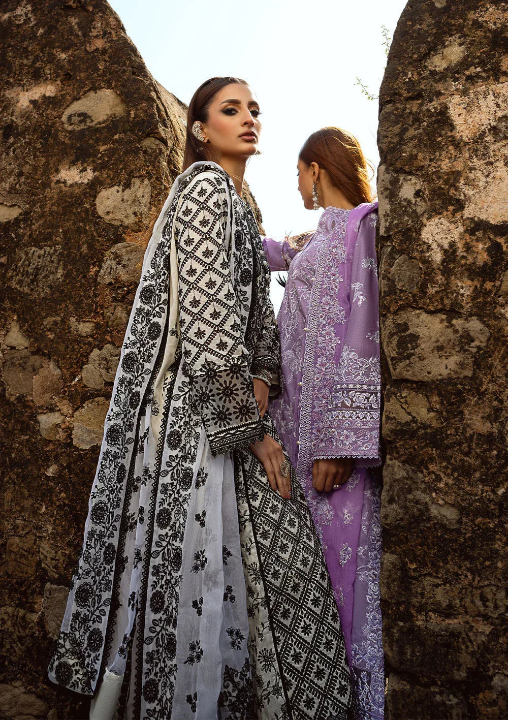 Aik Atelier | Pardes Lawn 24 | LOOK 01 - Rang-e-Khaas