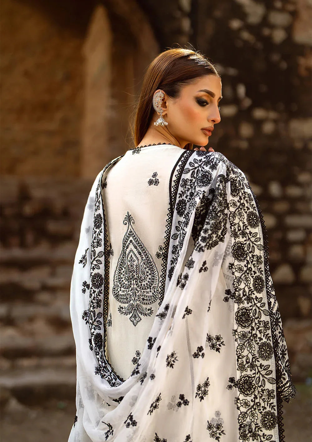 Aik Atelier | Pardes Lawn 24 | LOOK 01 - Rang-e-Khaas