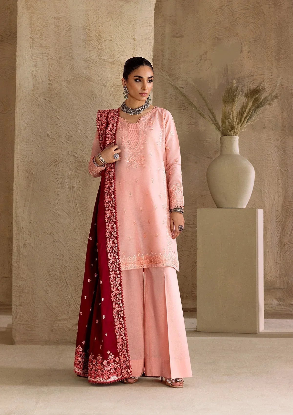 Aik Atelier | RTW 25 |  LOOK 03 - Rang-e-Khaas