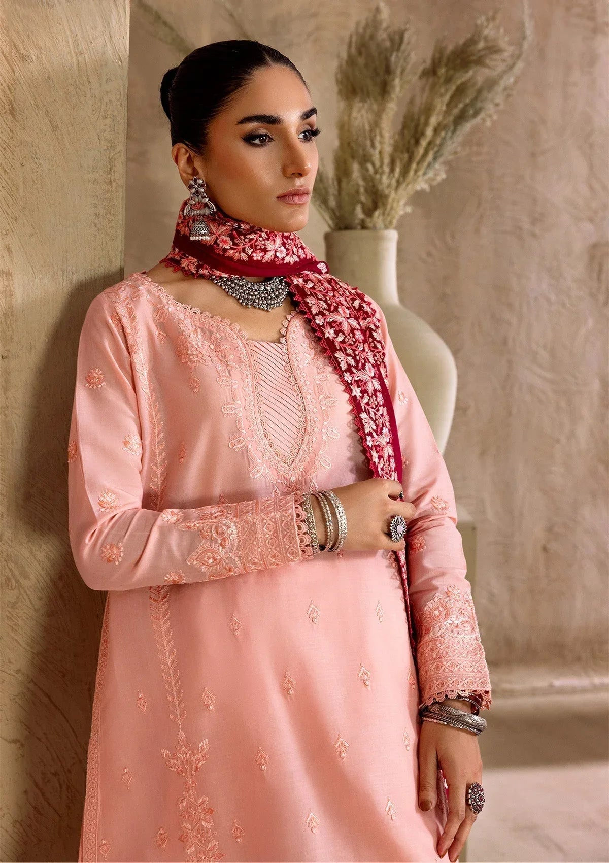 Aik Atelier | RTW 25 |  LOOK 03 - Rang-e-Khaas
