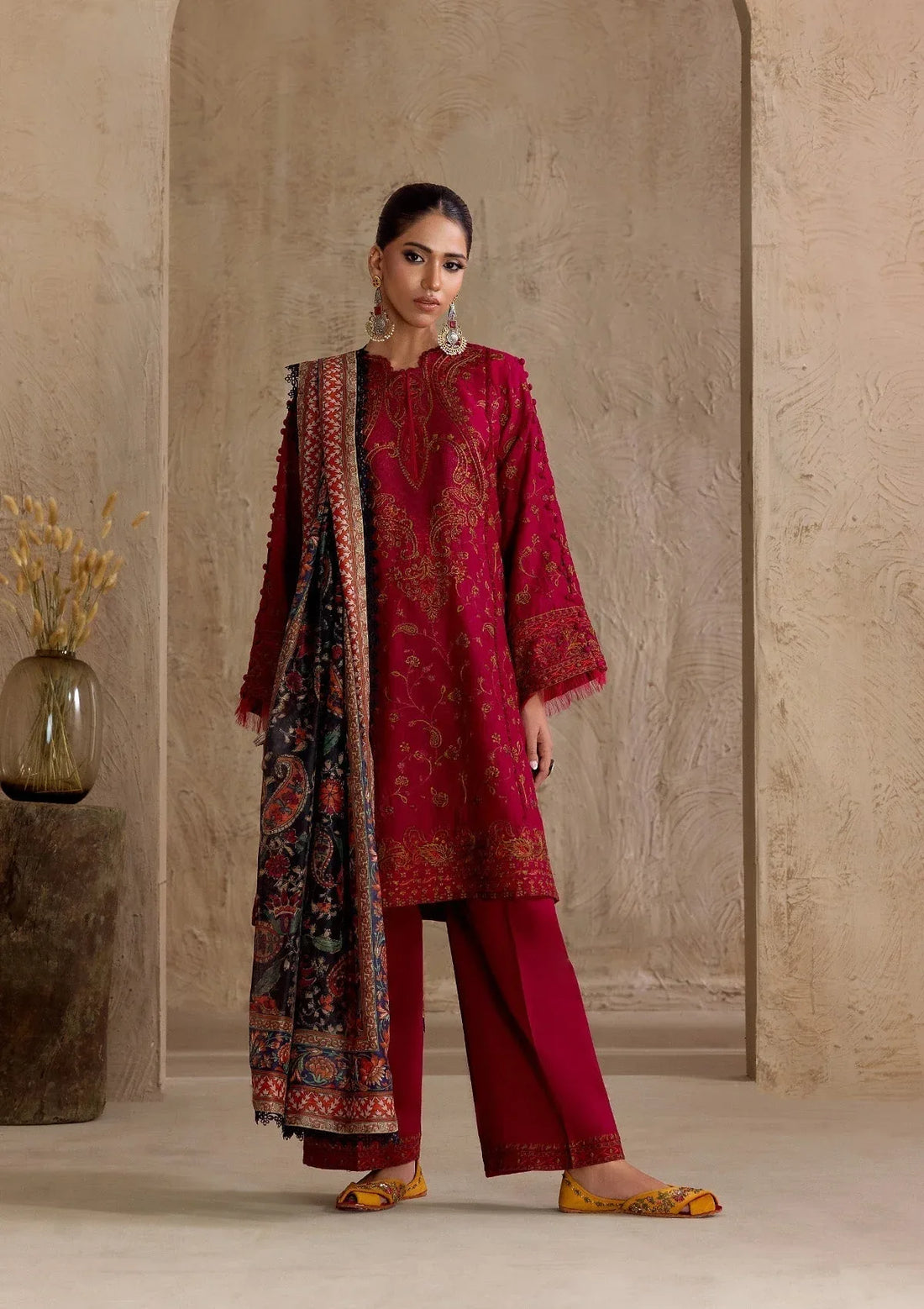 Aik Atelier | RTW 25 |  LOOK 05 - Rang-e-Khaas