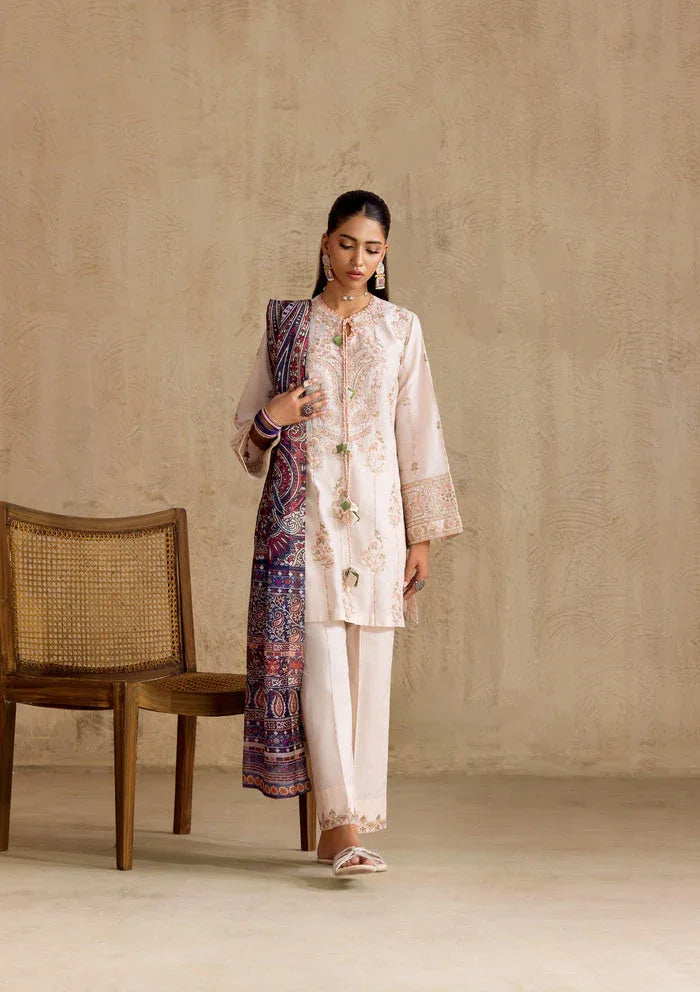 Aik Atelier | RTW 25 | LOOK 09 - Rang-e-Khaas