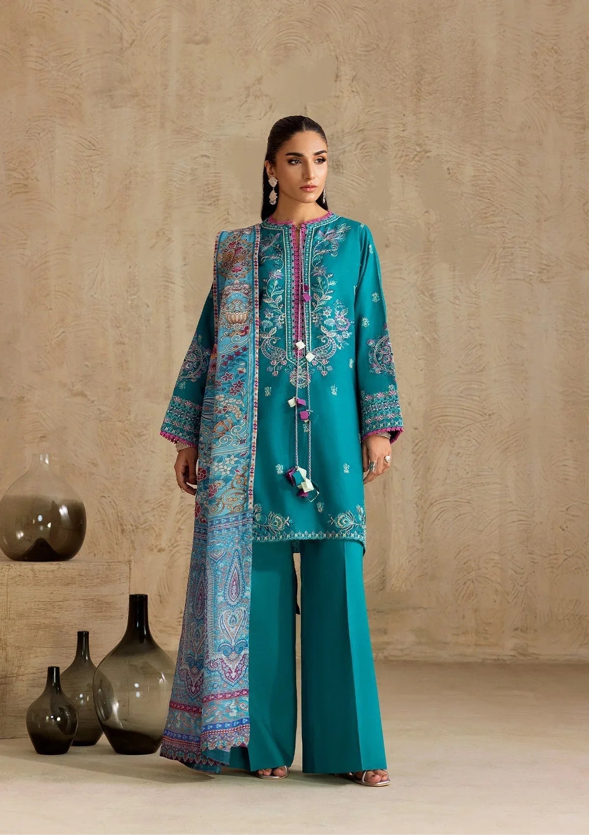 Aik Atelier | RTW 25 | LOOK 11 - Rang-e-Khaas
