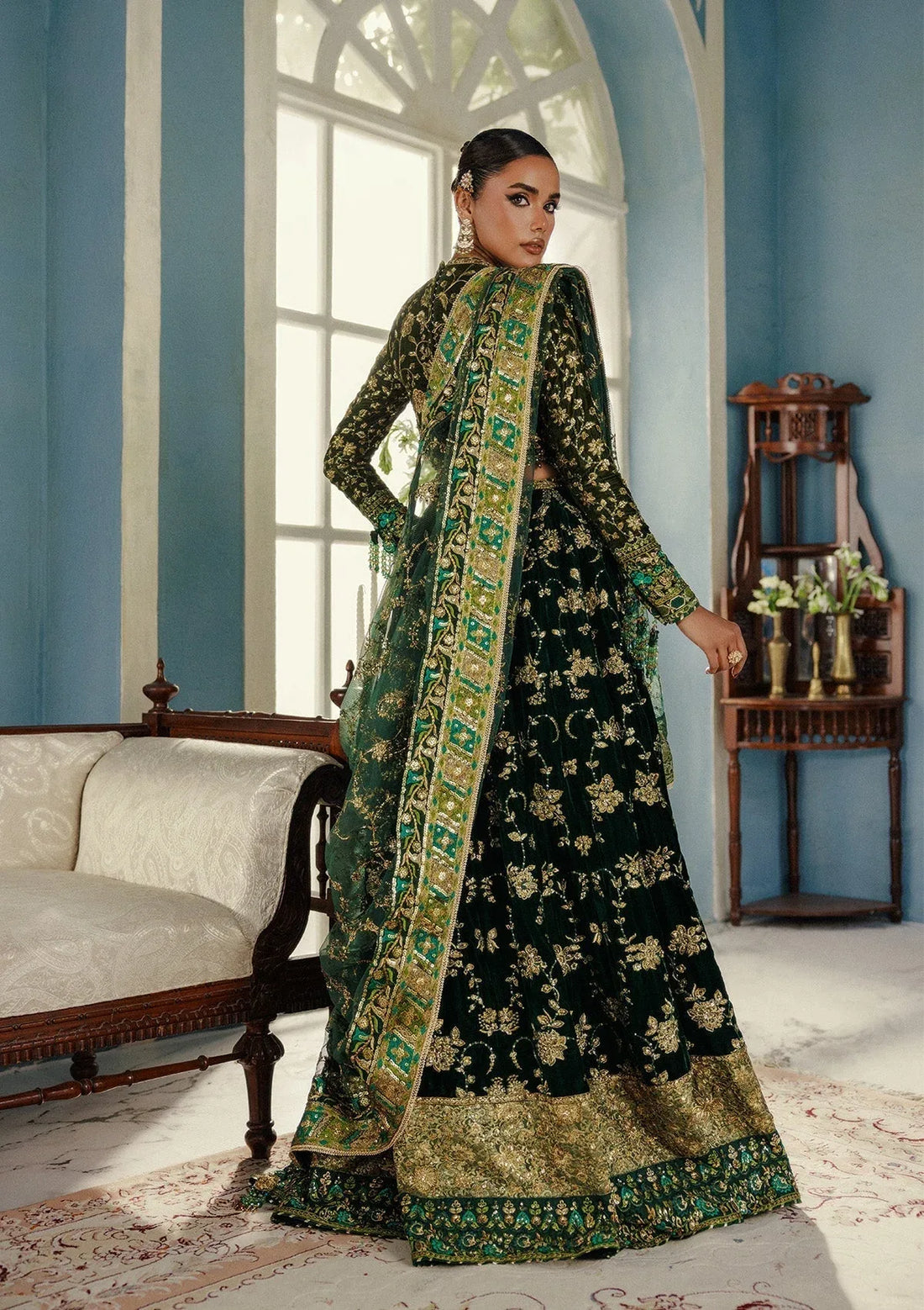 Aik Atelier | Udaipur Velvet 25 | LOOK 02 - Rang-e-Khaas
