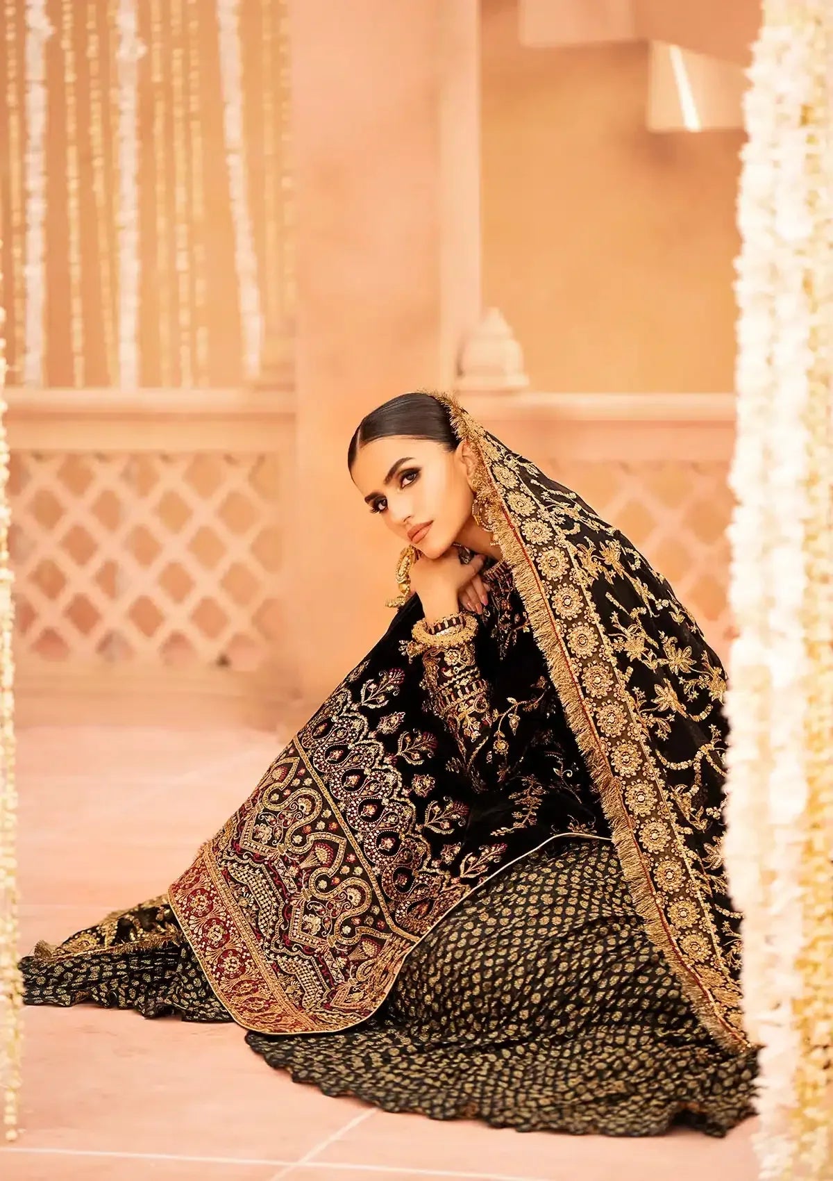 Aik Atelier | Zardozi Velvet 23 | 02 - Rang-e-Khaas