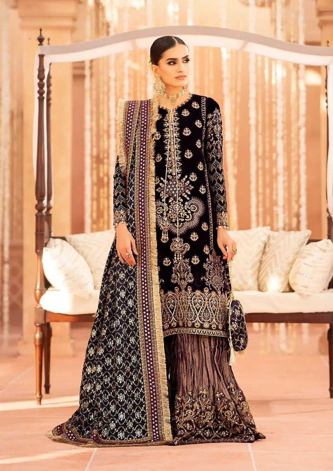 Aik Atelier | Zardozi Velvet 23 | 09 - Rang-e-Khaas