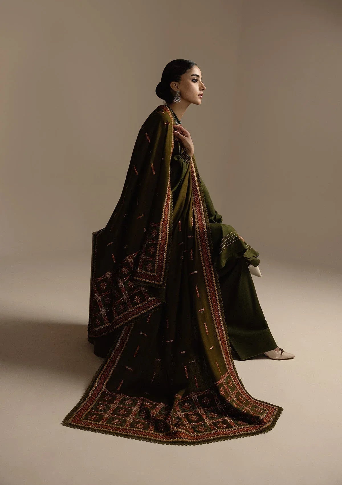 Aik Atelier | Aik Roz Karandi 25 | LOOK 05 - Rang-e-Khaas