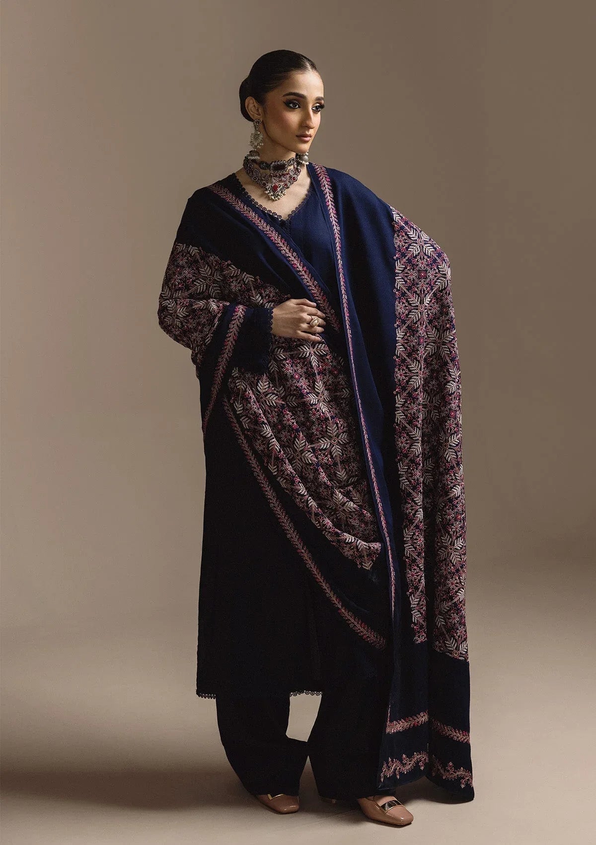Aik Atelier | Aik Roz Karandi 25 | LOOK 01 - Rang-e-Khaas