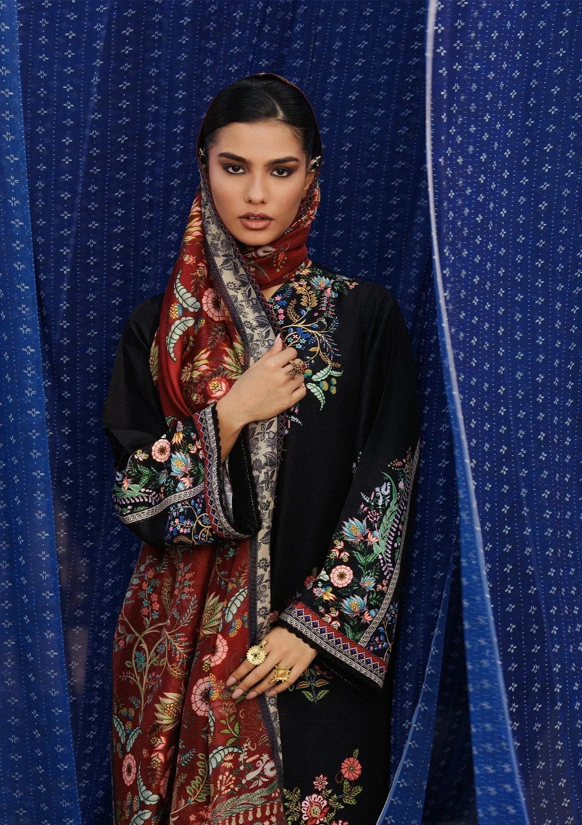 Aik Atelier | Roz Khaddar | AIK ROZ '25 D2 - LOOK 01 - Rang-e-Khaas