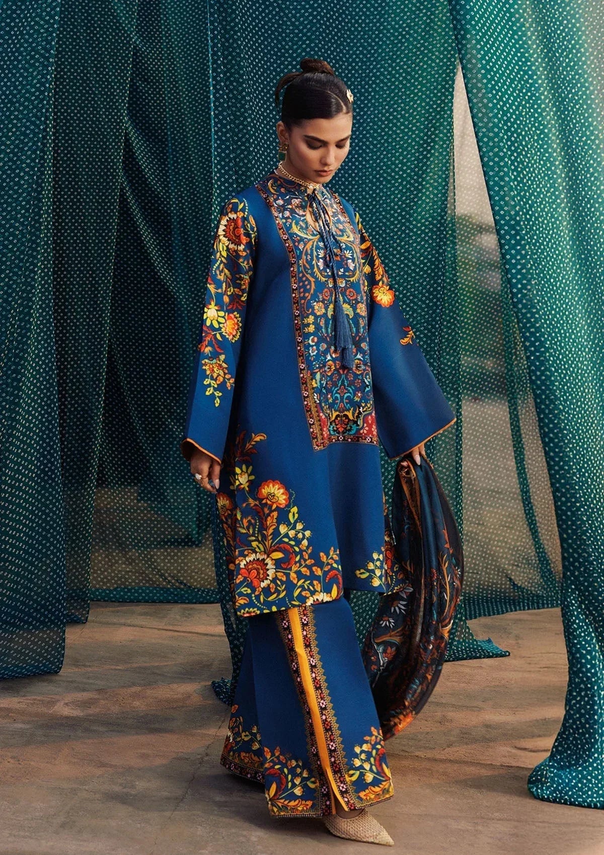 Aik Atelier | Roz Khaddar | AIK ROZ '25 D2 - LOOK 03 - Rang-e-Khaas