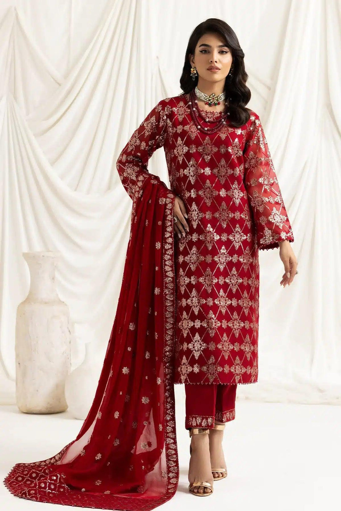 Alizeh | Dua Formals 23 | DUA-V02D02A-ALARA(RED) - Rang-e-Khaas