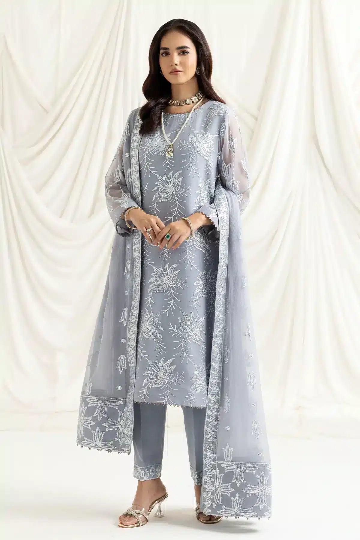 Alizeh | Dua Formals 23 | DUA-V02D05B-ELNAZ(GREY) - Rang-e-Khaas