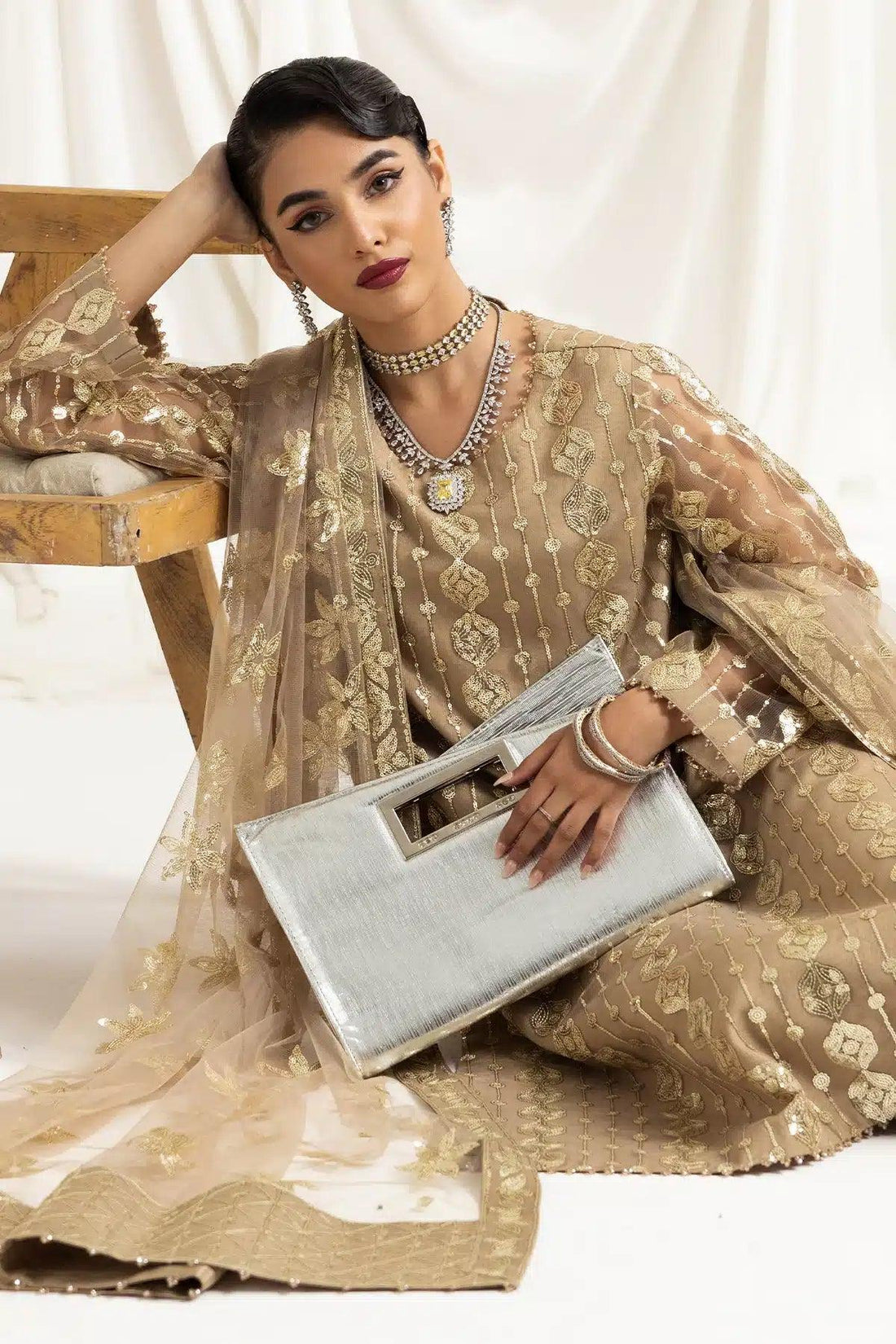 Alizeh | Dua Formals 23 | DUA-V02D01B- AIREEN(IVORY BEIGE) - Rang-e-Khaas