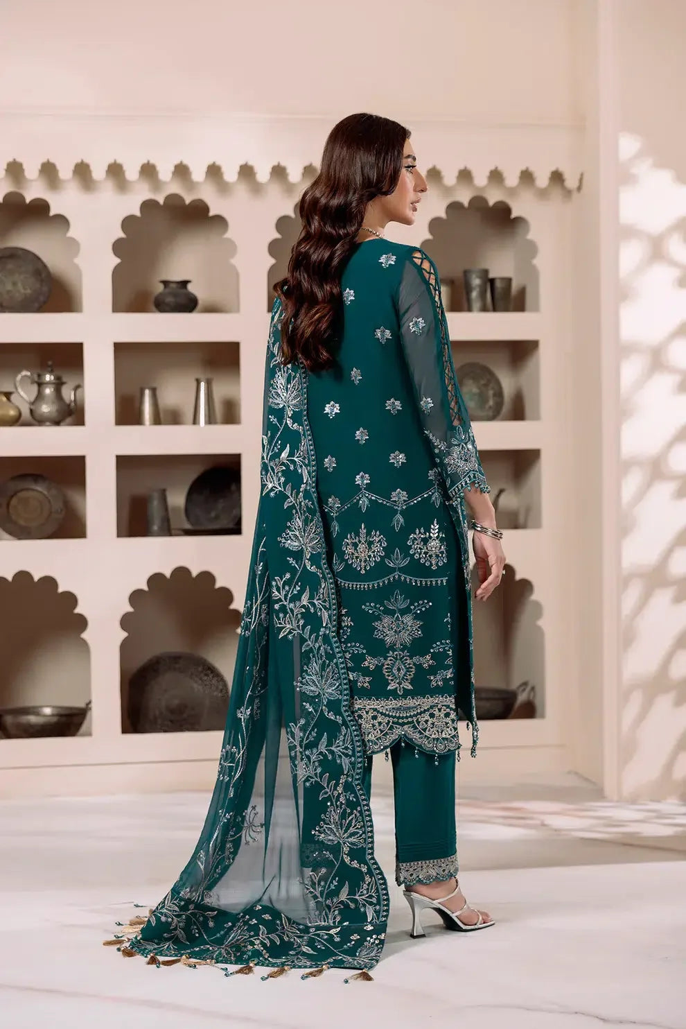 Alizeh | Dua Formals 23 | DUA-V01D02B- LYRA ( ZINC ) - Rang-e-Khaas