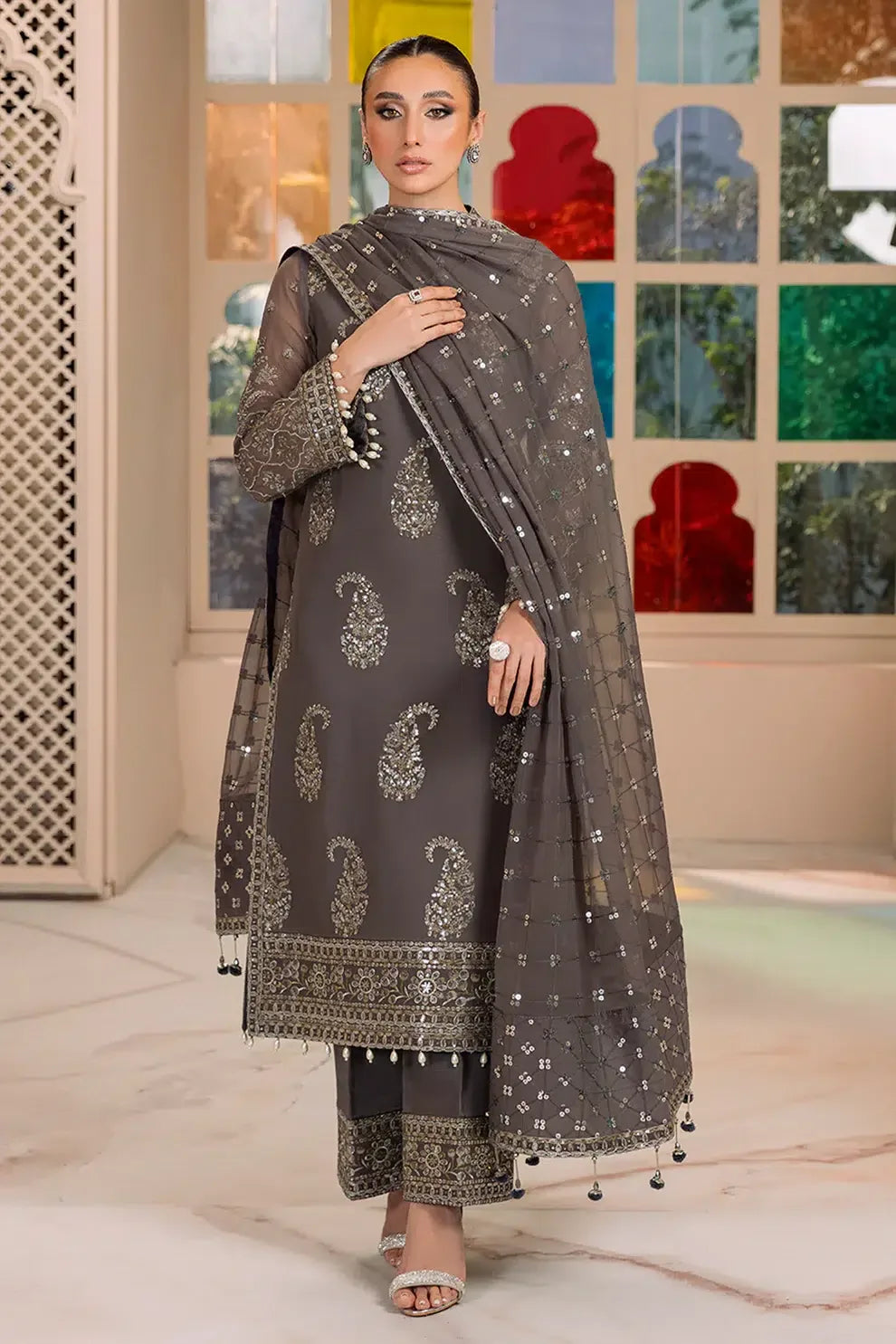 Alizeh | Dua Formals 23 | DUA-V01D06B- AMAYA ( GREY ) - Rang-e-Khaas