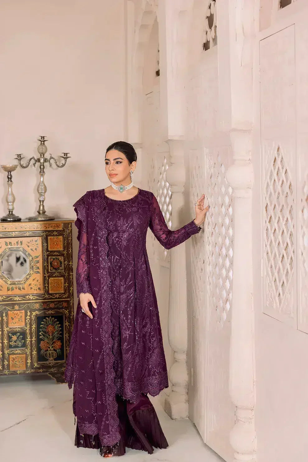Alizeh | Dua Formals 23 | DUA-V01D03A- SYLVI ( PURPLE ) - Rang-e-Khaas