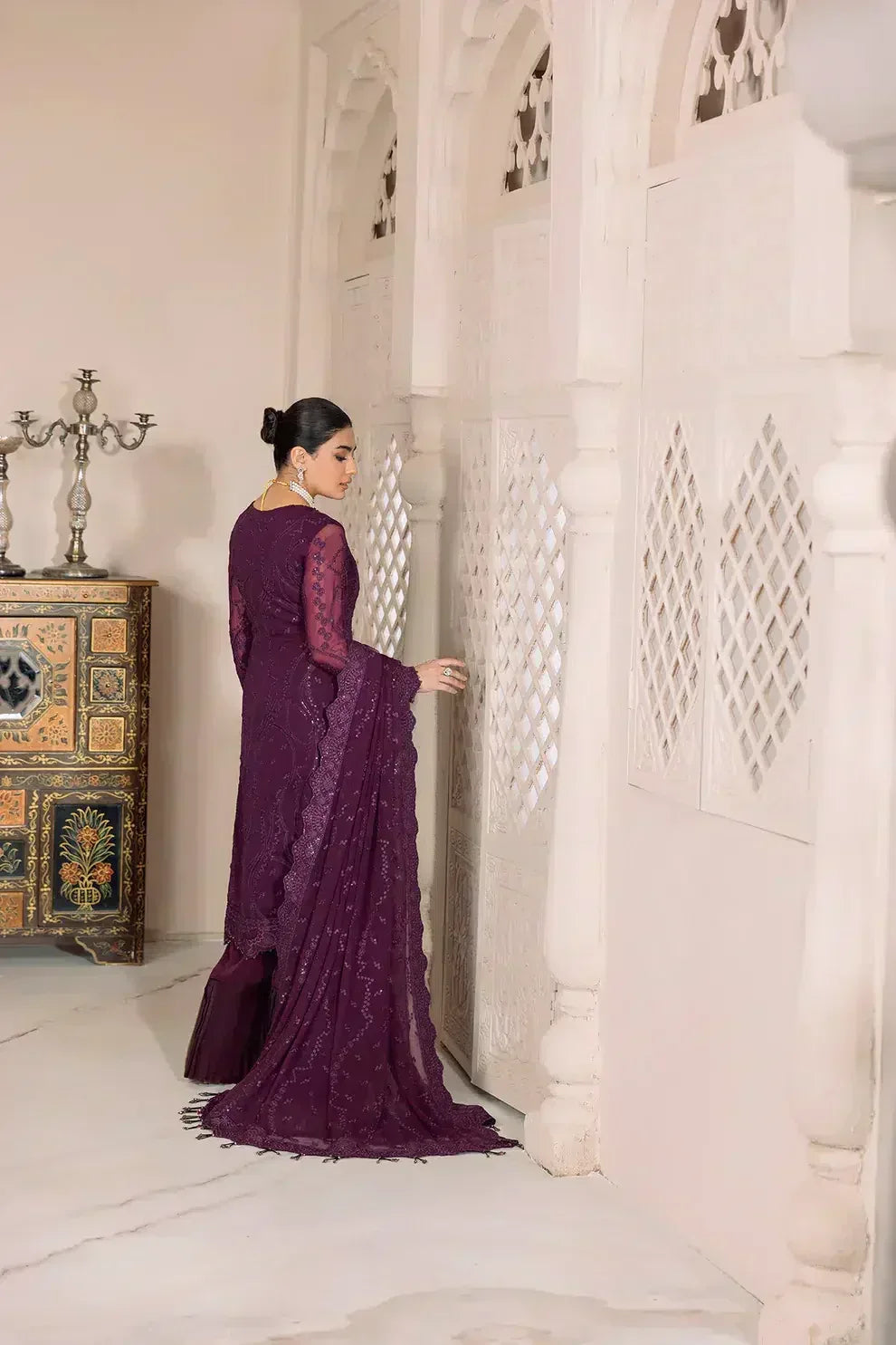 Alizeh | Dua Formals 23 | DUA-V01D03A- SYLVI ( PURPLE ) - Rang-e-Khaas