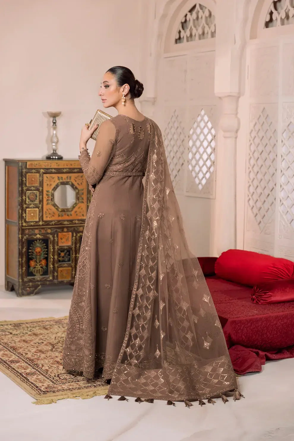 Alizeh | Dua Formals 23 | DUA-V01D05B- RYAN ( BEIGE ) - Rang-e-Khaas