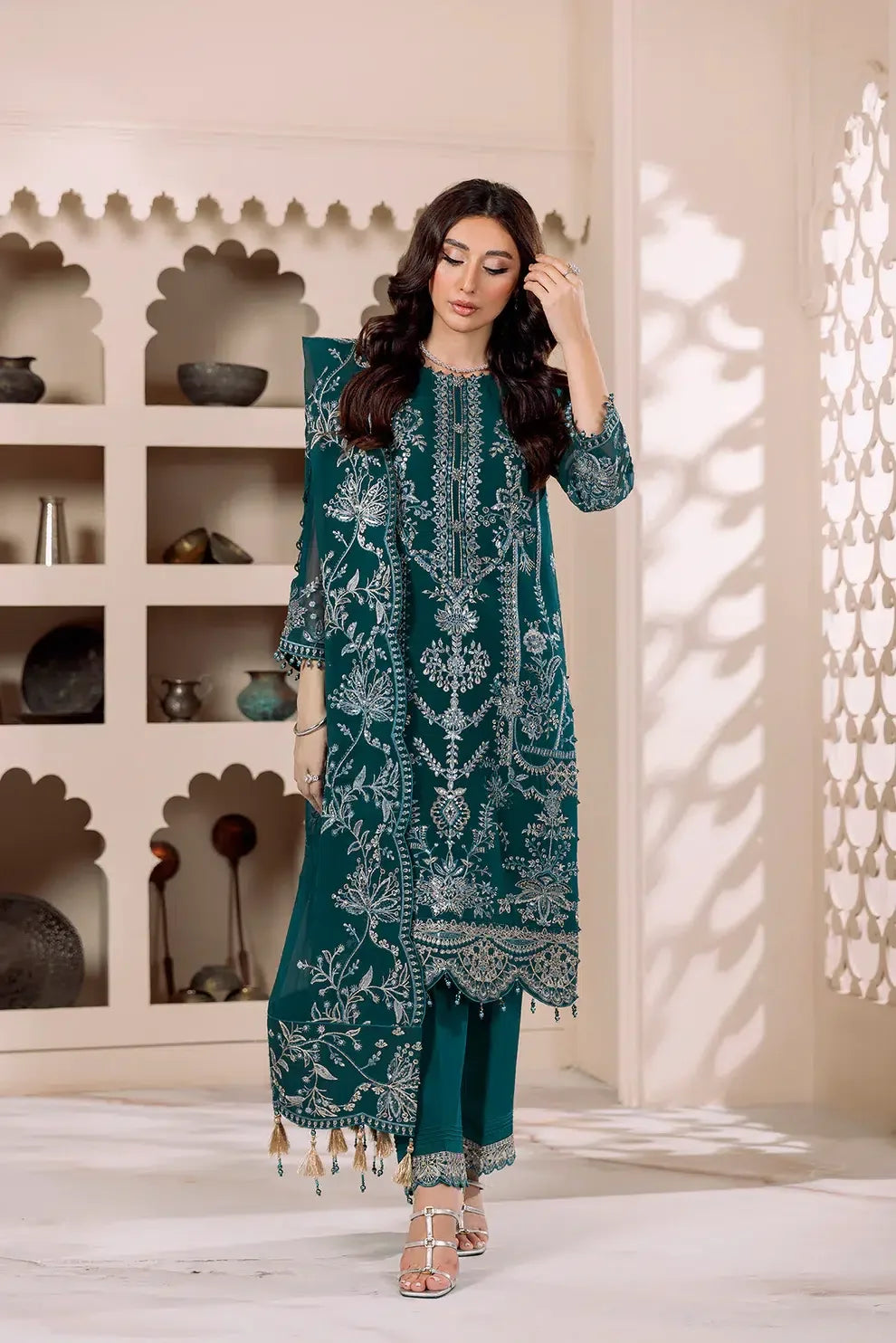 Alizeh | Dua Formals 23 | DUA-V01D02B- LYRA ( ZINC ) - Rang-e-Khaas