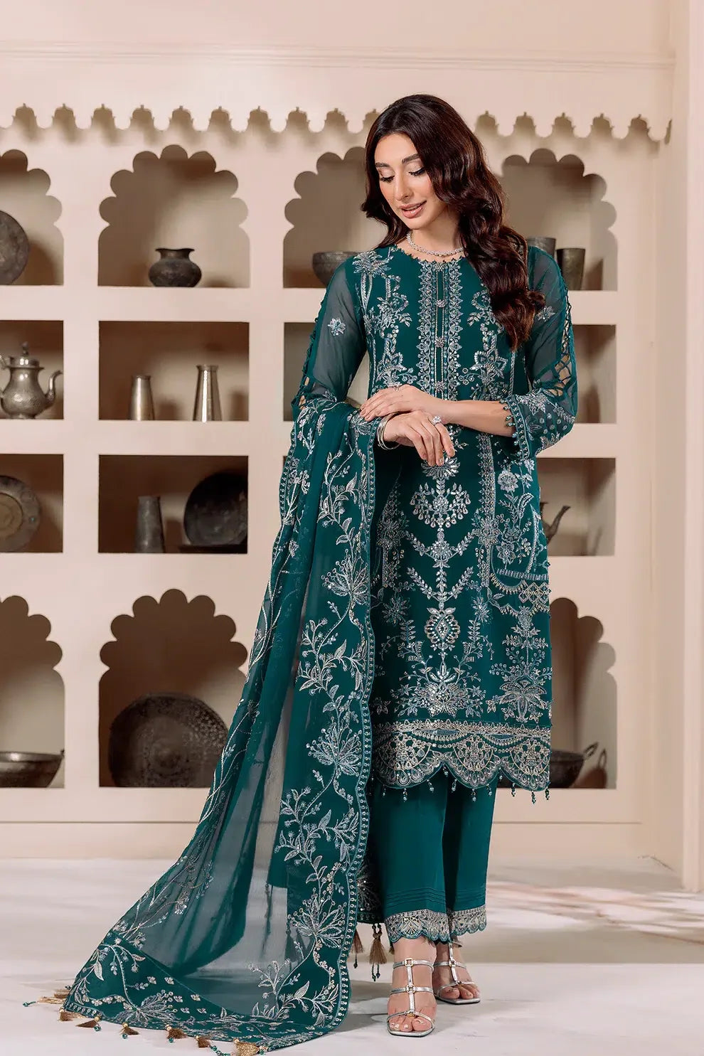 Alizeh | Dua Formals 23 | DUA-V01D02B- LYRA ( ZINC ) - Rang-e-Khaas