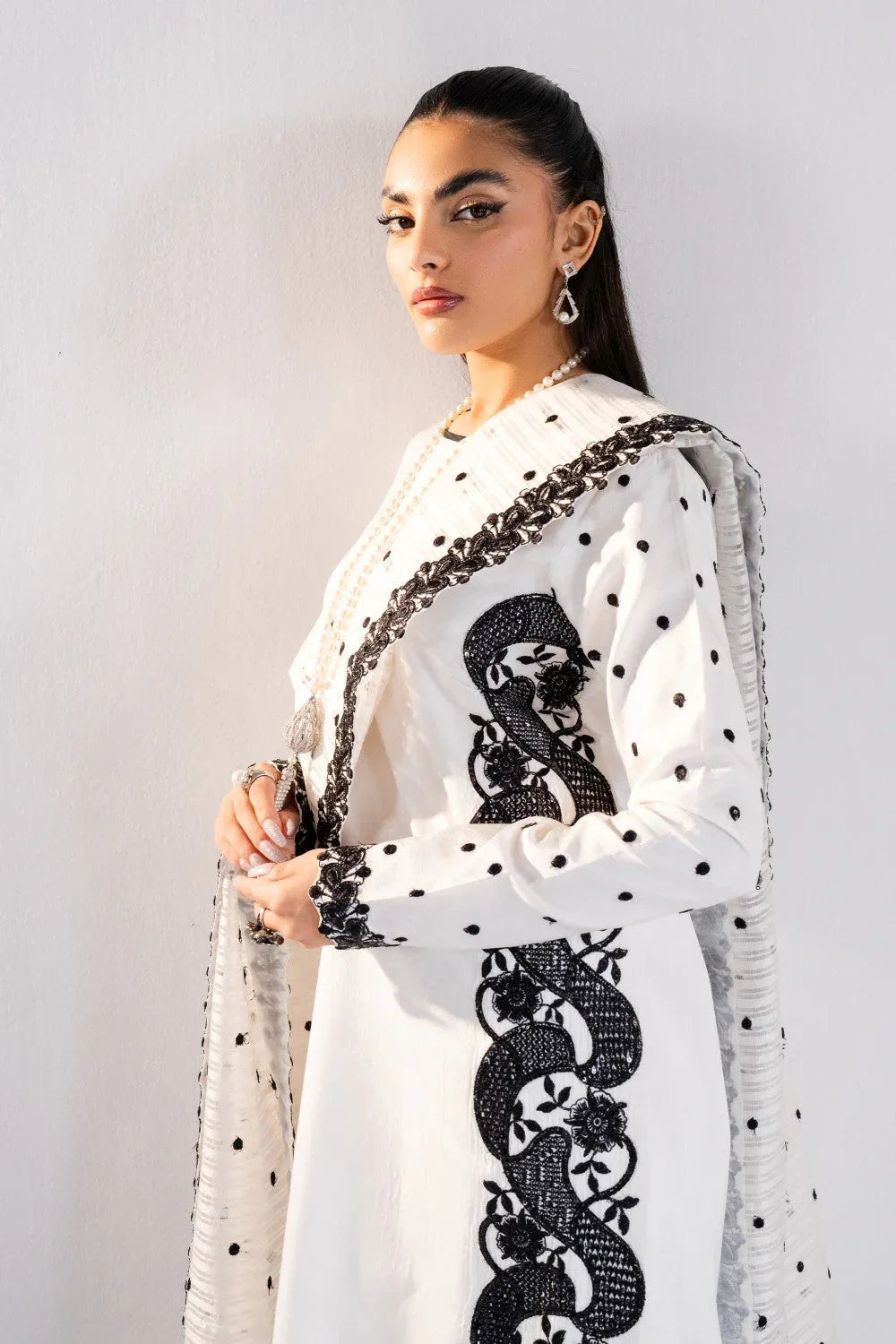 Maryum N Maria | Luna Formals | ARELA - Rang-e-Khaas