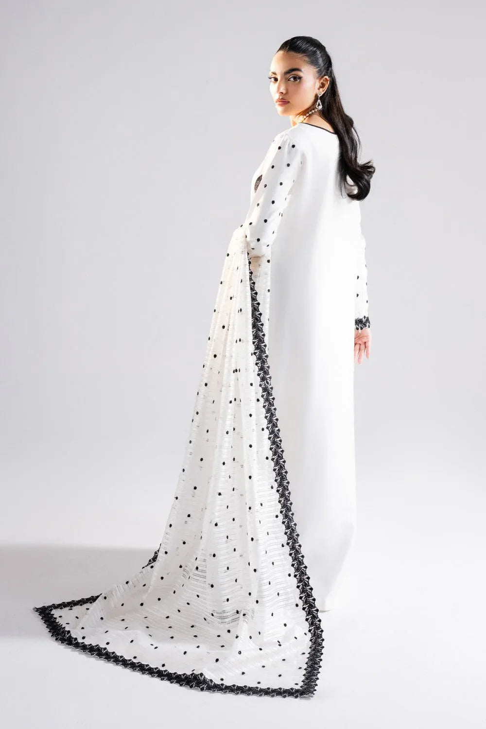 Maryum N Maria | Luna Formals | ARELA - Rang-e-Khaas