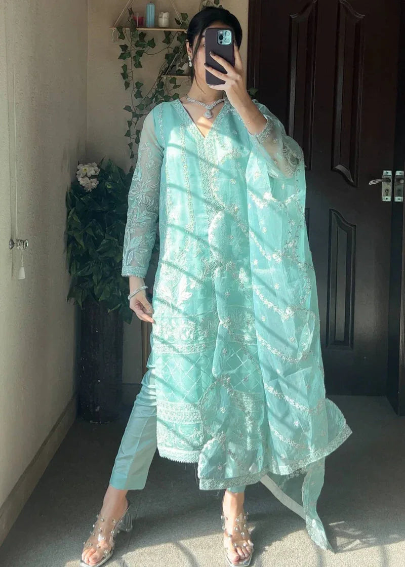 Daud Abbas | Formals Collection | Missa - Rang-e-Khaas