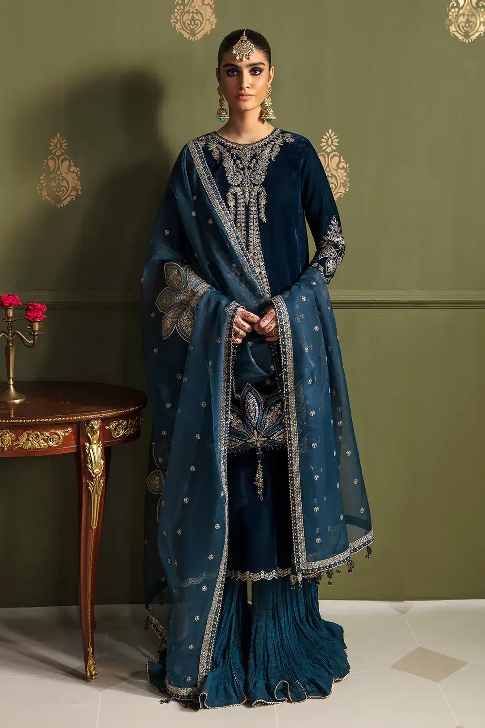 Baroque | Jahanara Luxury Velvet 23 | UF-467 - Rang-e-Khaas