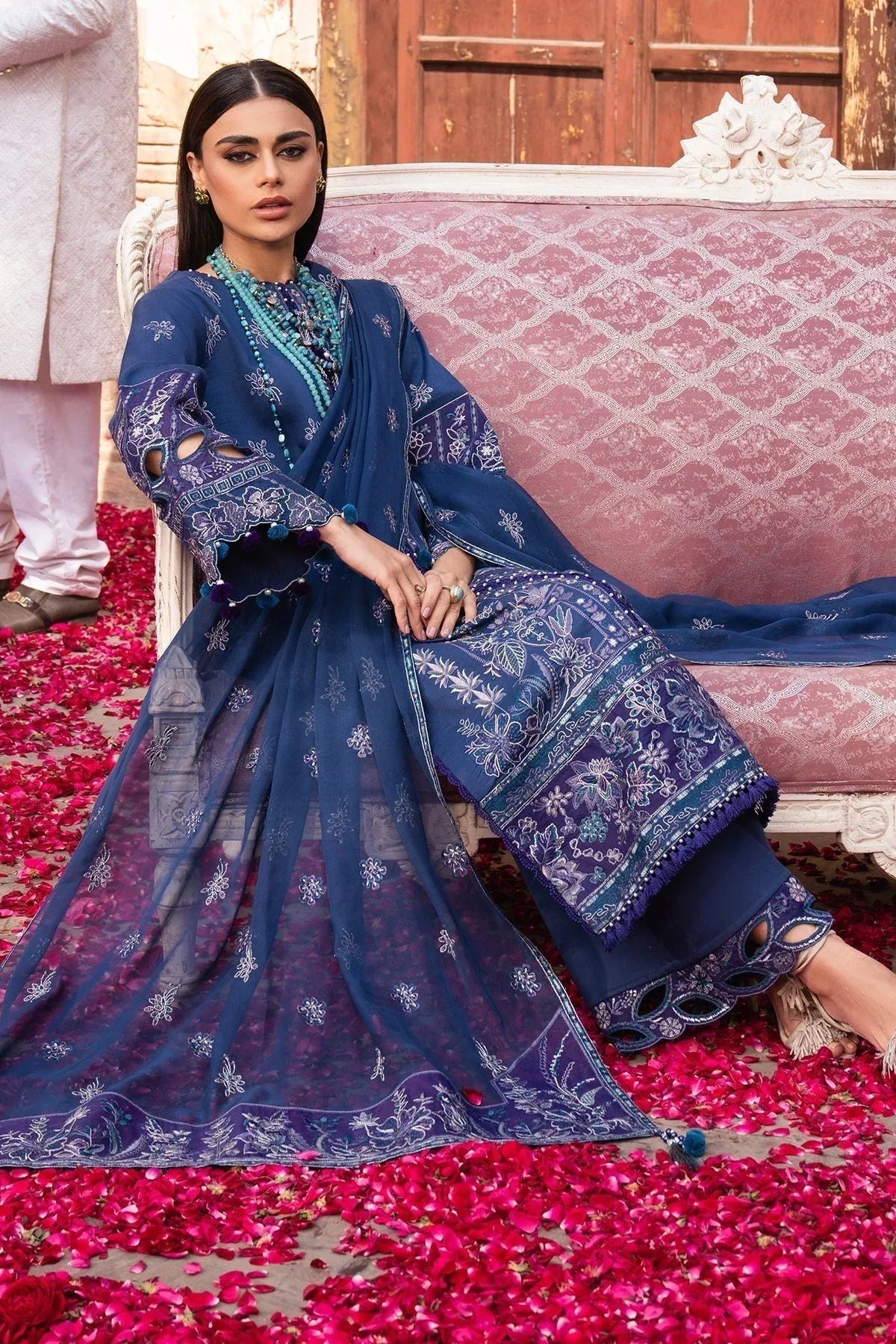 Alizeh | Rawayat Luxury Lawn 24 | Shehnaaz - Rang-e-Khaas